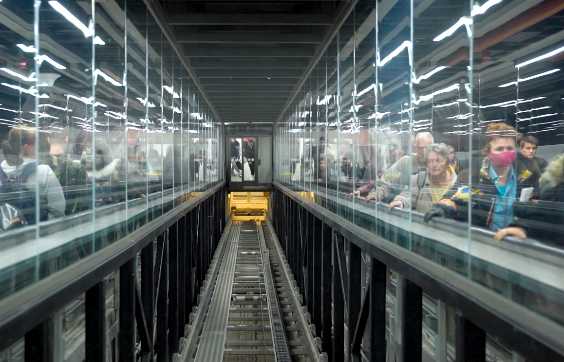 Újra teljes hosszában jár a 3-as metró, nézze meg Ön is, hogy milyen lett! - videó