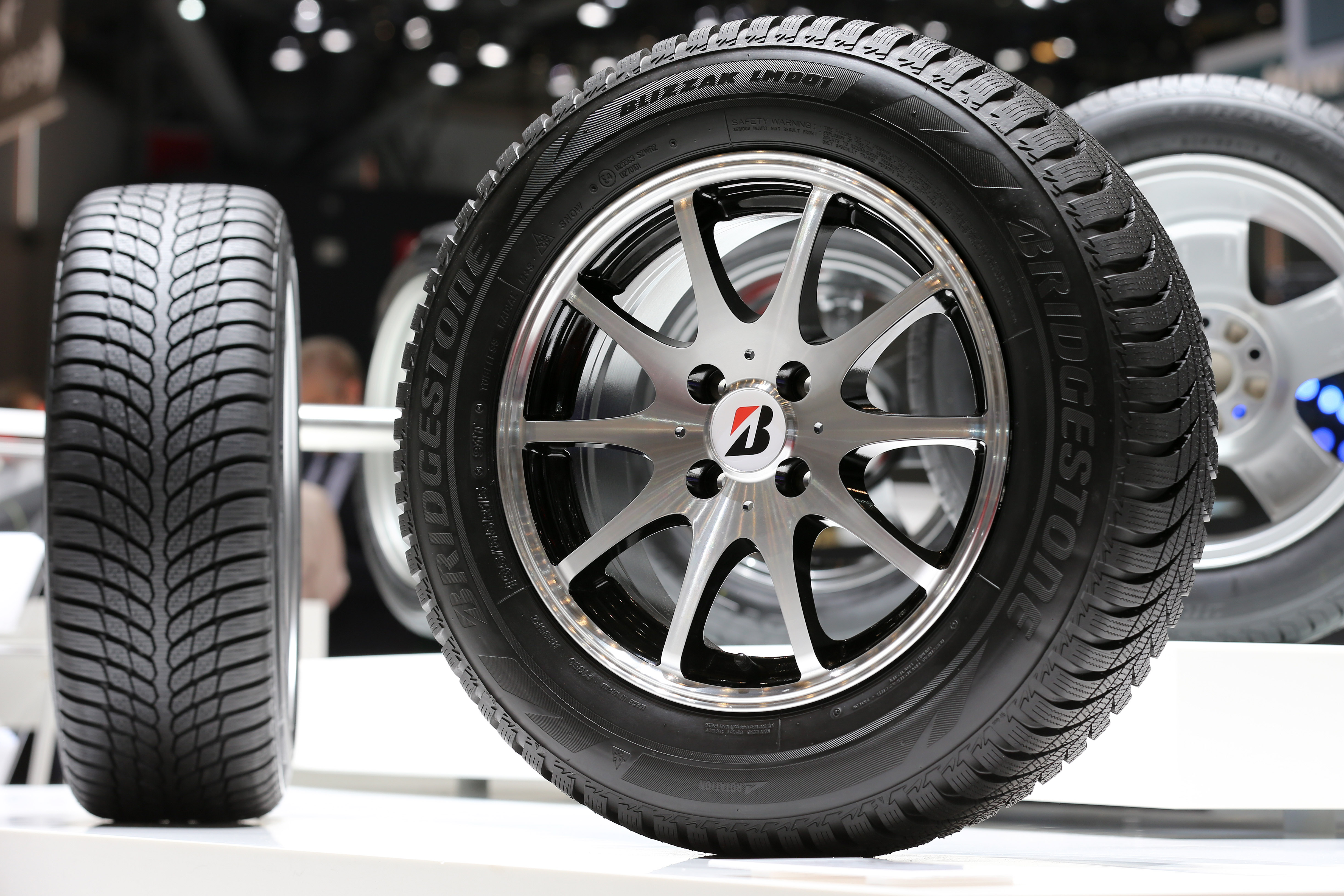 Bridgestone Blizzak LM001 - 2. miejsce ADAC w rozmiarze 195/65 R15