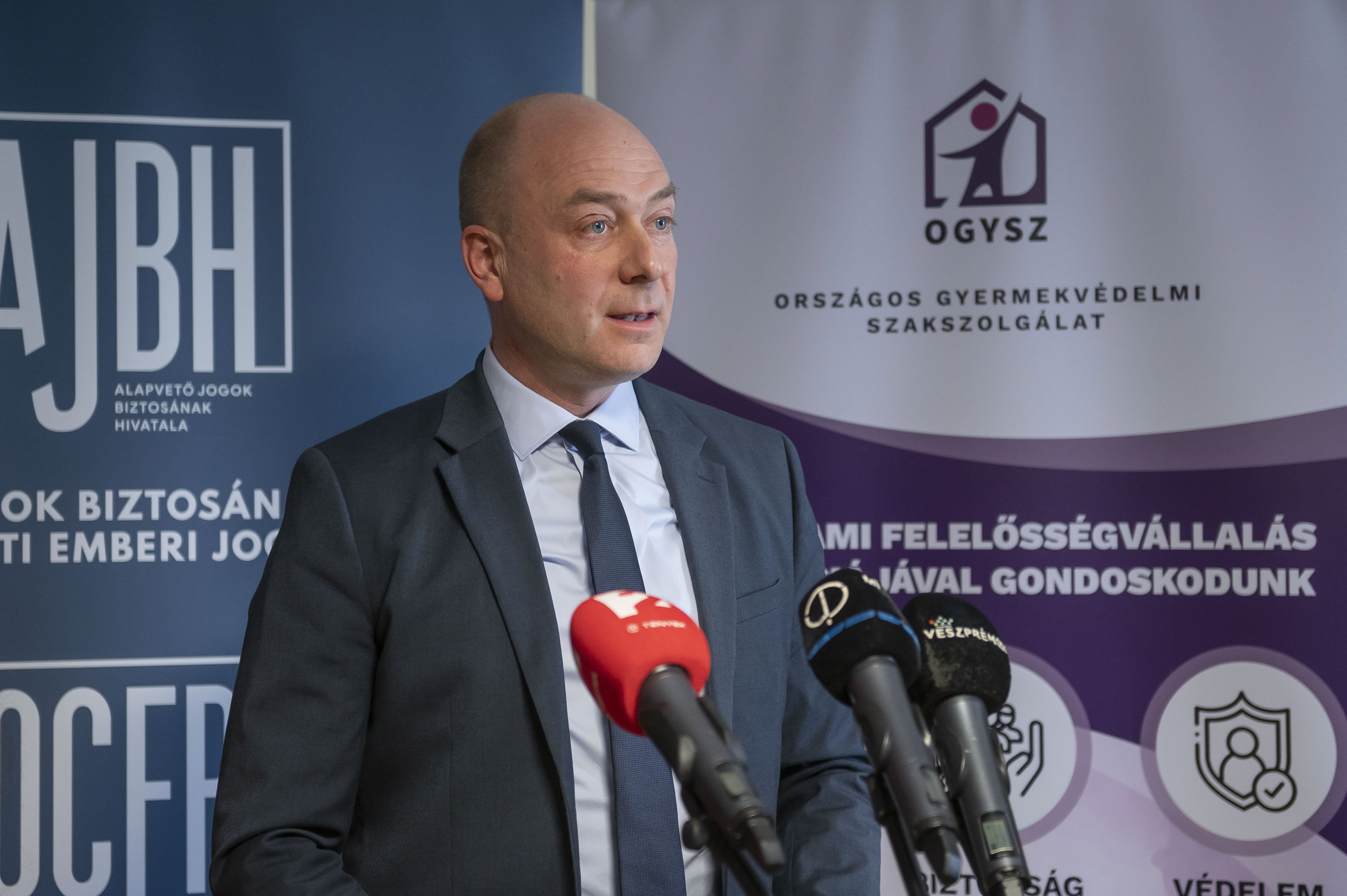 Ombudsmani pofon: jogellenesek a pedagógusok polgári engedetlenségi akciói az alapvető jogok biztosa szerint