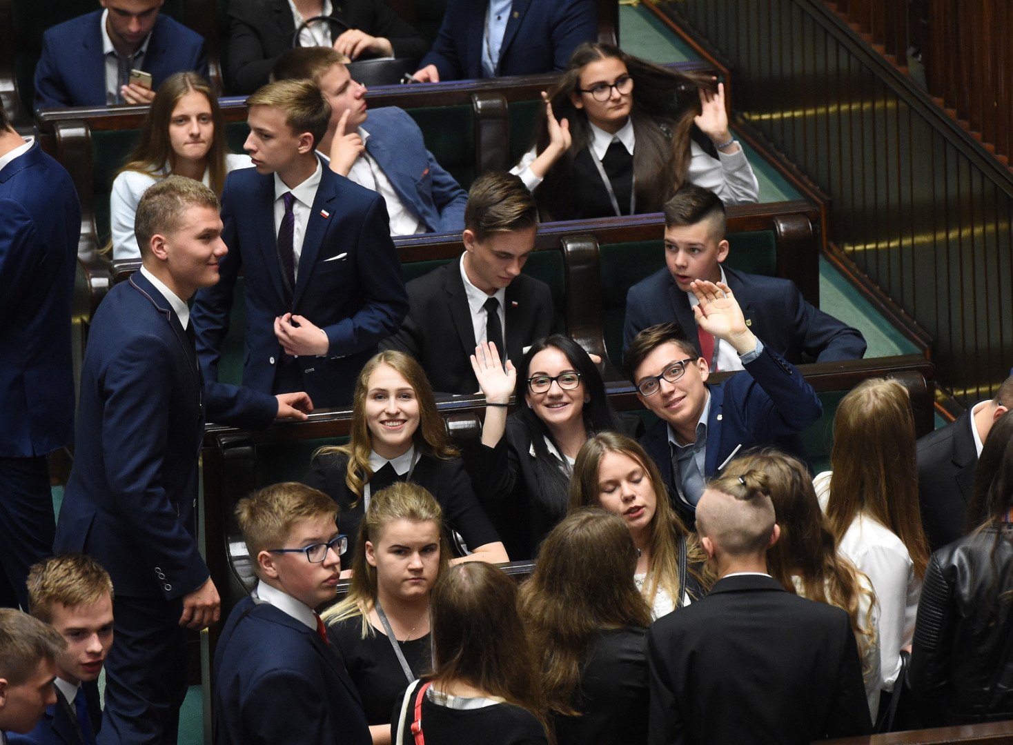 Sejm Dzieci i Młodzieży liczy 460 posłów. Organizacja izby wzorowana jest na procedurach obowiązujących w prawdziwym Sejmie, co ma przybliżać uczestnikom zasady polskiego parlamentaryzmu. Debata plenarna oraz poprzedzające ją prace komisji odbywają się według wcześniej uchwalonej ordynacji wyborczej oraz Regulaminu Sejmu Dzieci i Młodzieży.