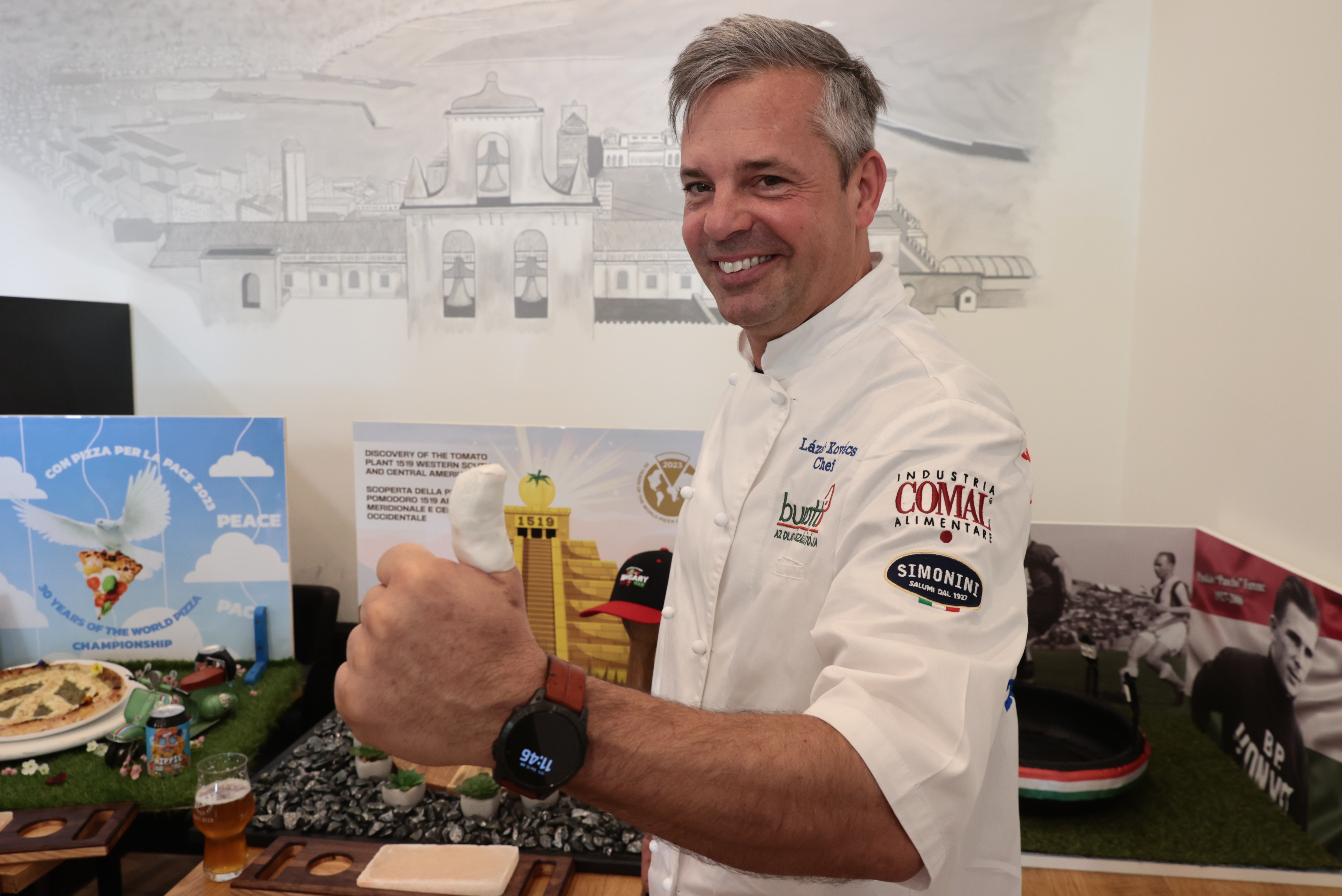 Kovács Lázár kis híján megcsonkította magát: "Nem tudom behajlítani, vannak fájdalmaim"