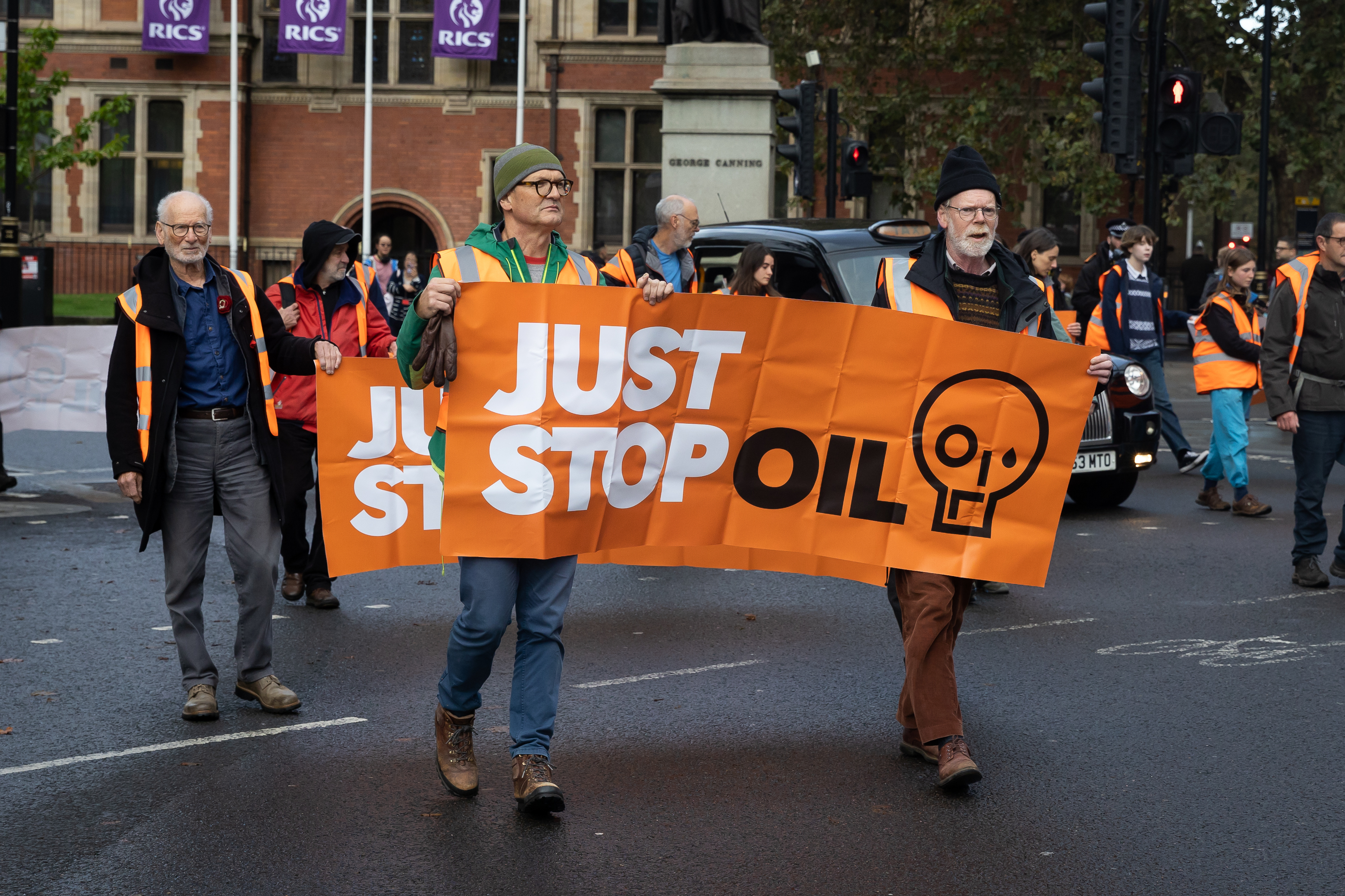 Mi volt ez? Kalapáccsal verték szét a világ egyik leghíresebb festményét