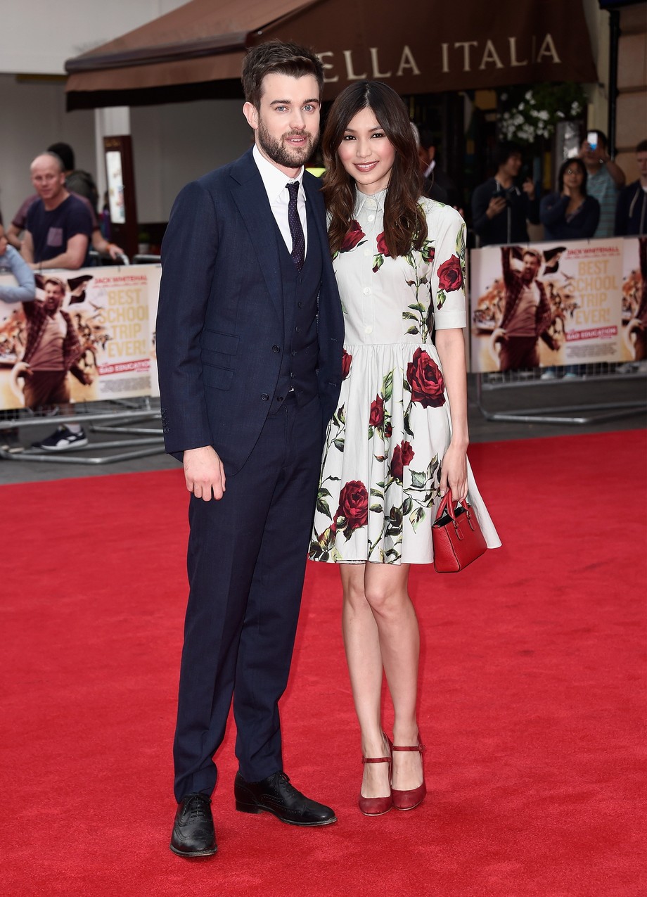 best look: Gemma Chan w sukience Dolce&Gabbana