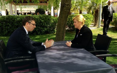 Vučić i Grabar Kitarović tokom ranijeg susreta
