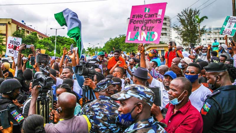 Magodo residents protest continued police presence | Pulse Nigeria