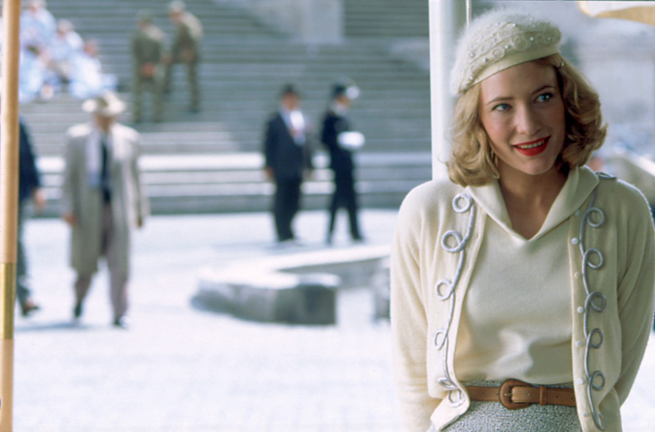 Kolejne lata przyniosły prawdziwy wysyp ciekawych i ambitnych propozycji. Krytycy docenili niewielką rolę Blanchett w
