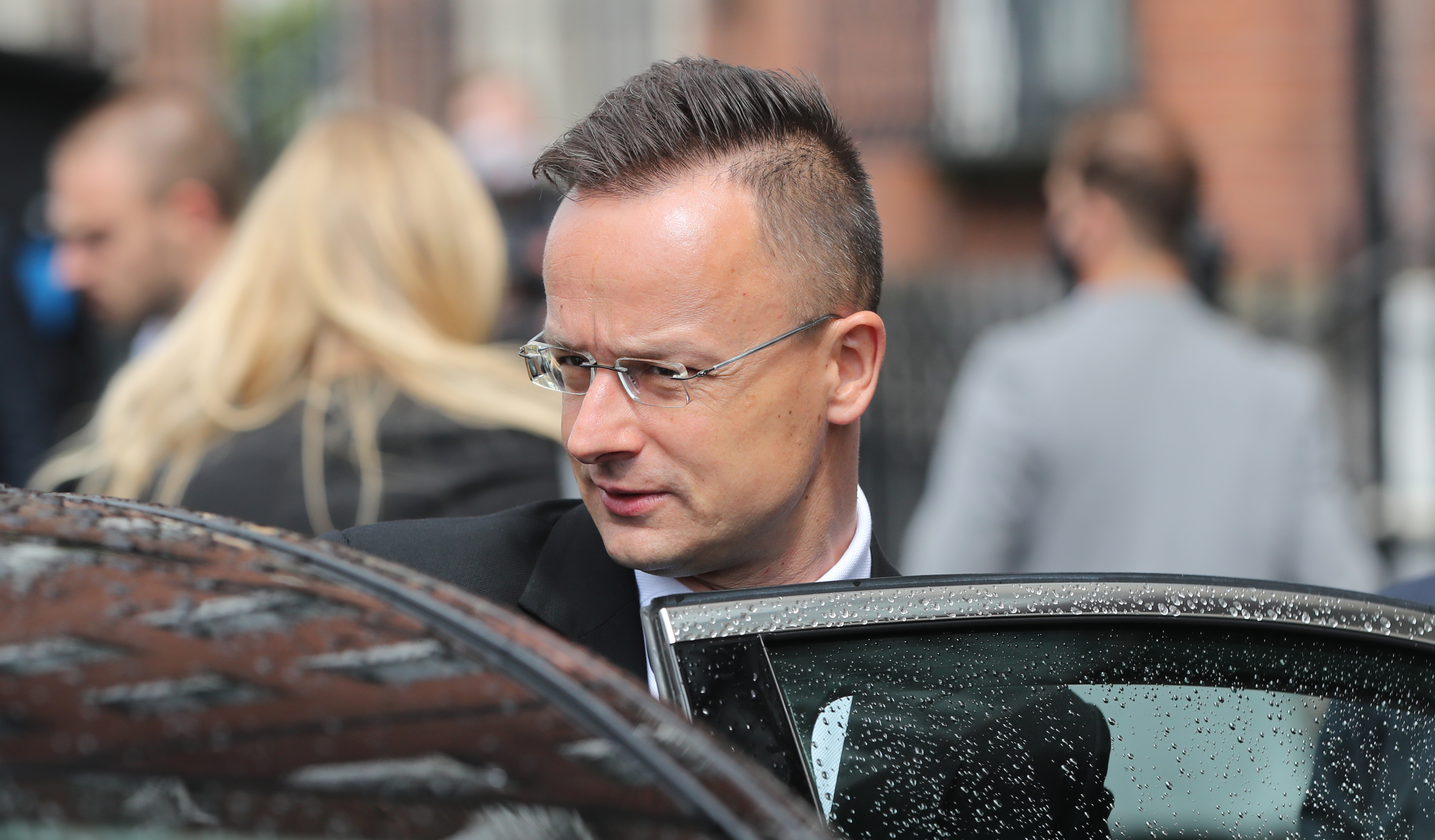 Szijjártó Péter Brüsszelben: „Hazugság, hogy a kormány elállna az orosz Roszatommal való együttműködéstől”