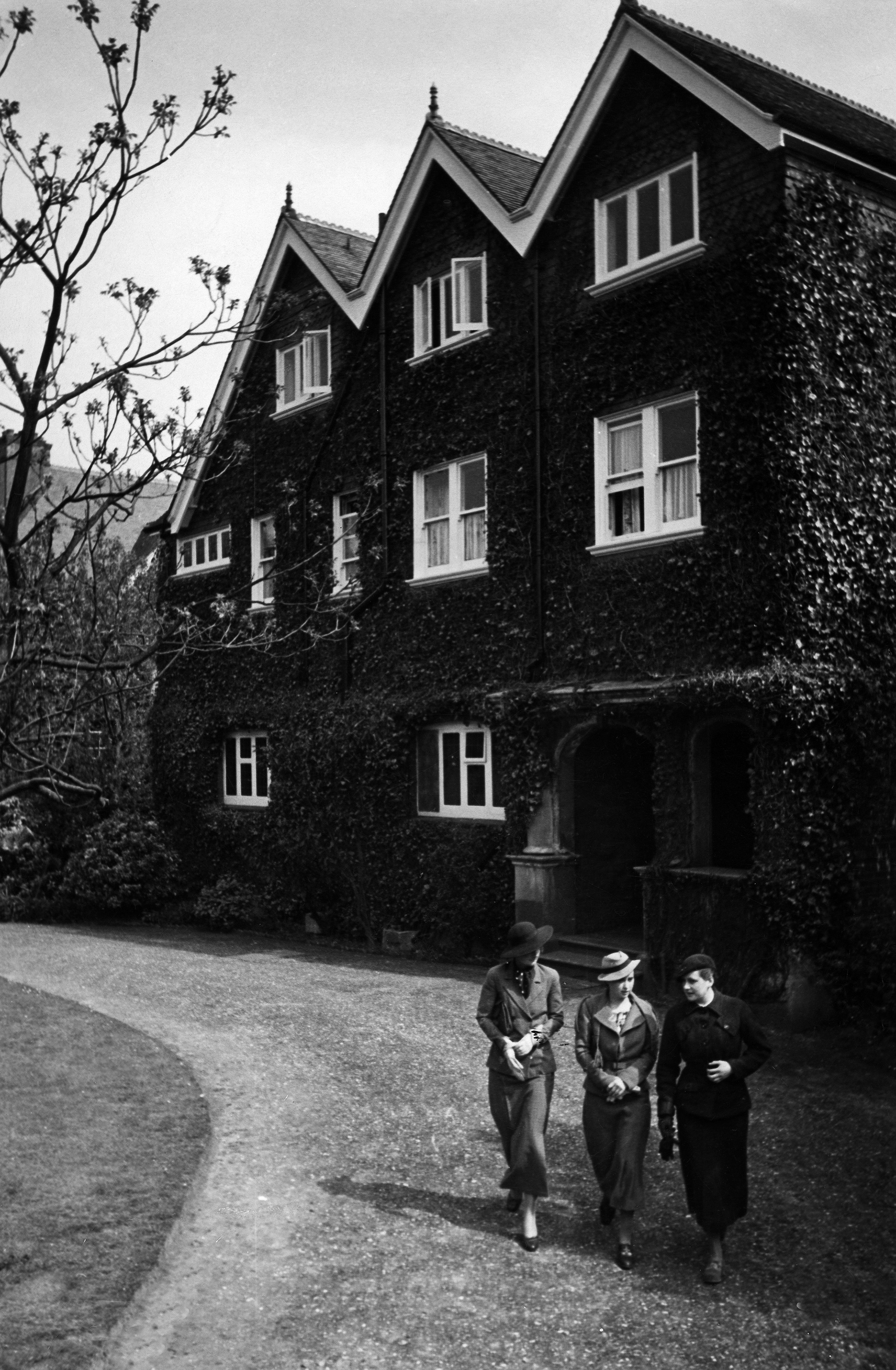 Augusta Victoria College – ekskluzywna szkoła dla dziewcząt w Bexhill-on--Sea w Wielkiej Brytanii, 1935 r.