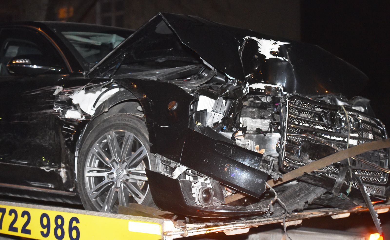Audi A8 L Security po wypadku w Oświęcimiu