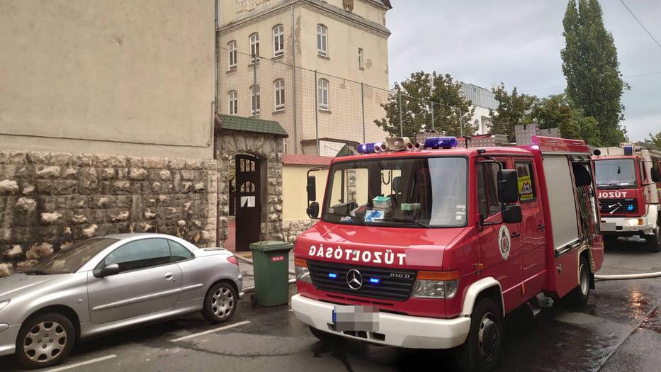 Megható gesztus: munkahelyén lepték meg a hajdúszoboszlói tűzoltót – fotó