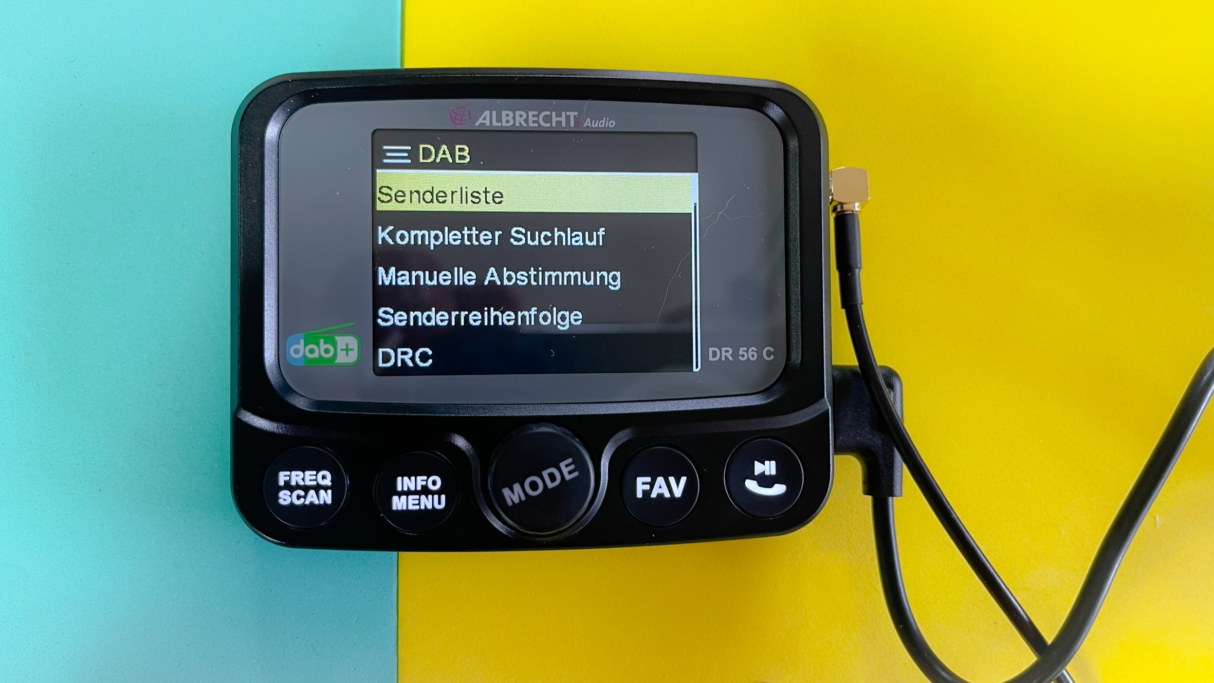 Albrecht DR 56+ DAB+ Autoradio-Adapter mit Bluetooth - Zubehör für Car HiFi  