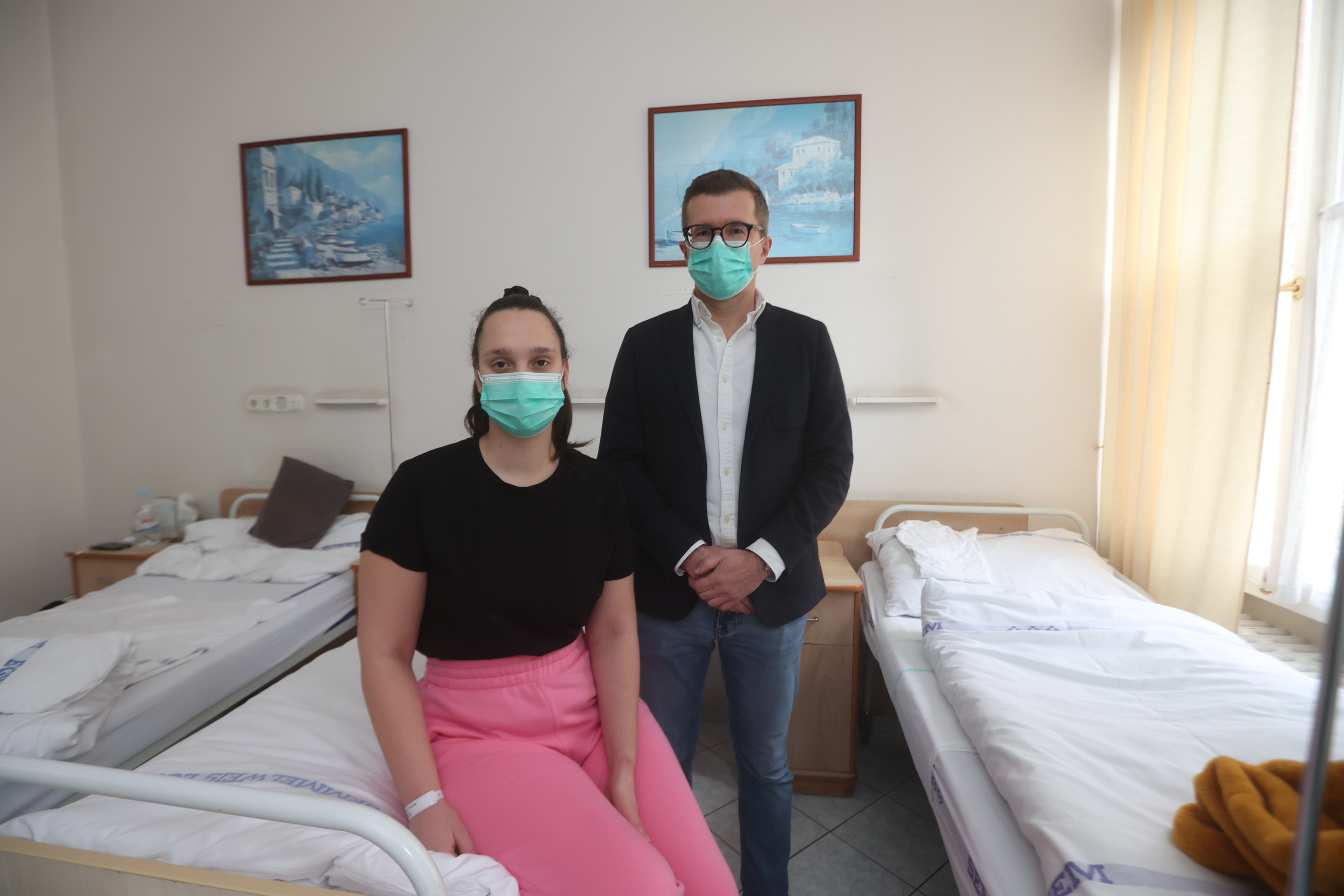 Bámulatos orvosi szenzáció: megmentették az életét, és esélyt is adtak az anyaságra Dalma orvosai