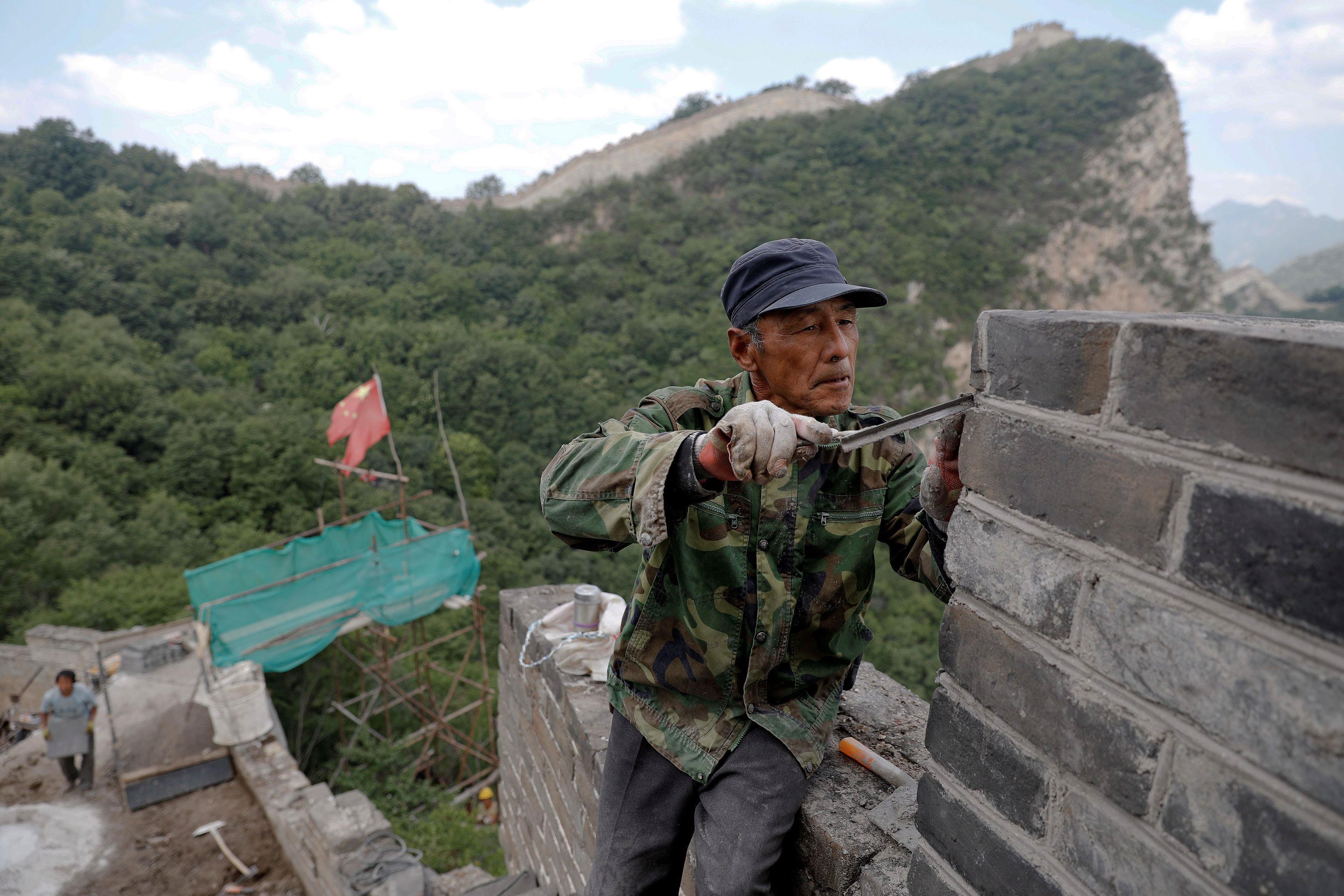 The Wider Image: Rebuilding the Great Wall of China