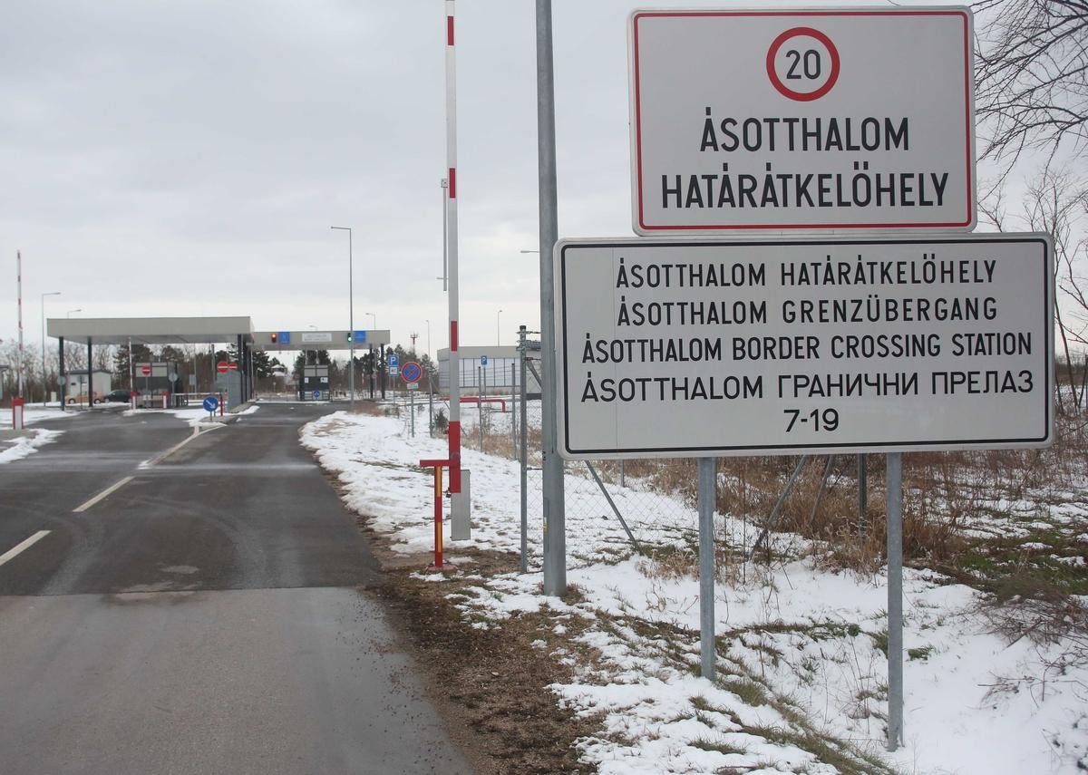 Változik az ünnepek alatti hétvégéken az ásotthalmi határátkelőhely nyitvatartási ideje