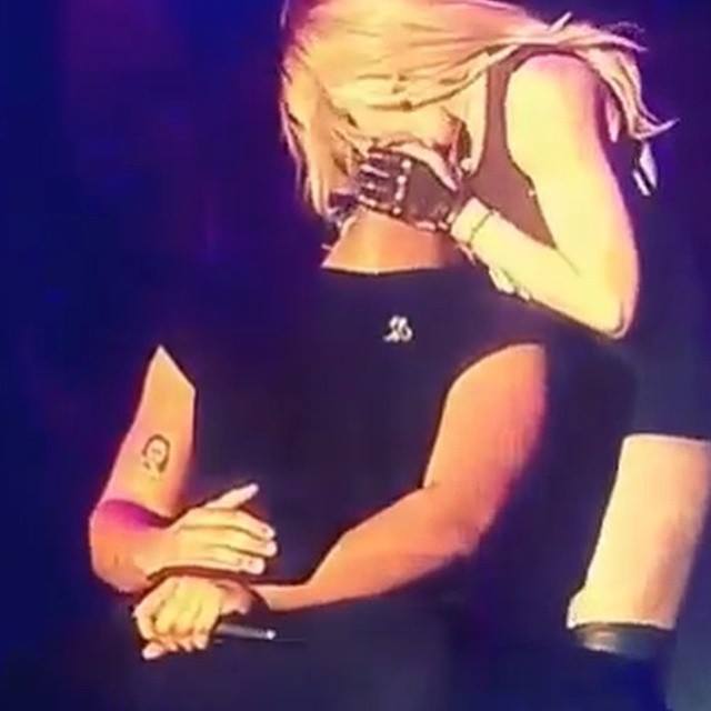 Madonna całuje Drake'a