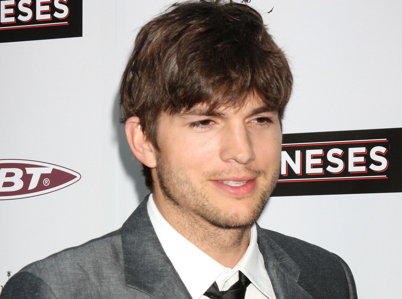 Oni już nie palą - Ashton Kutcher