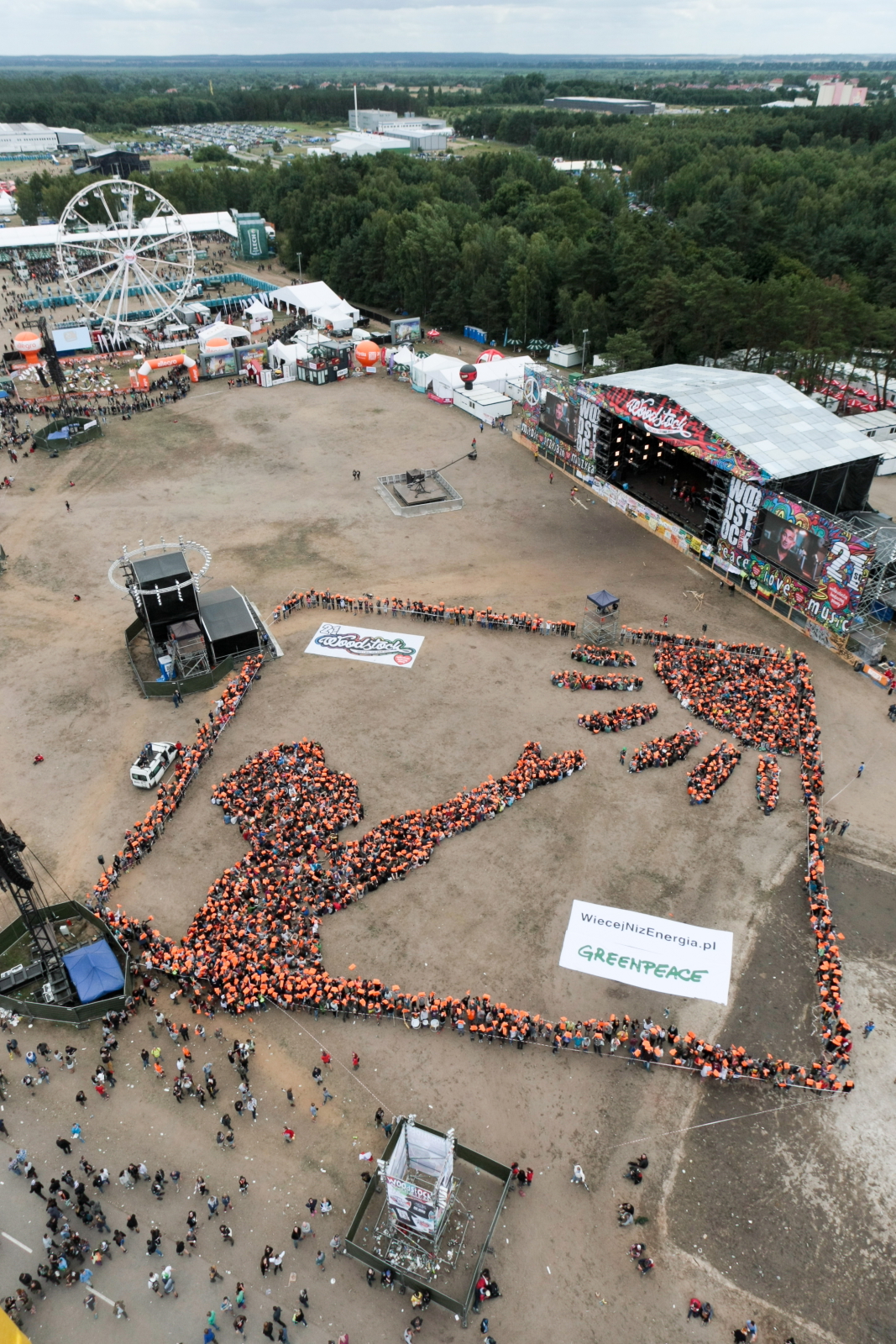 Ludzki obrazek Greenpeace'u na Woodstocku