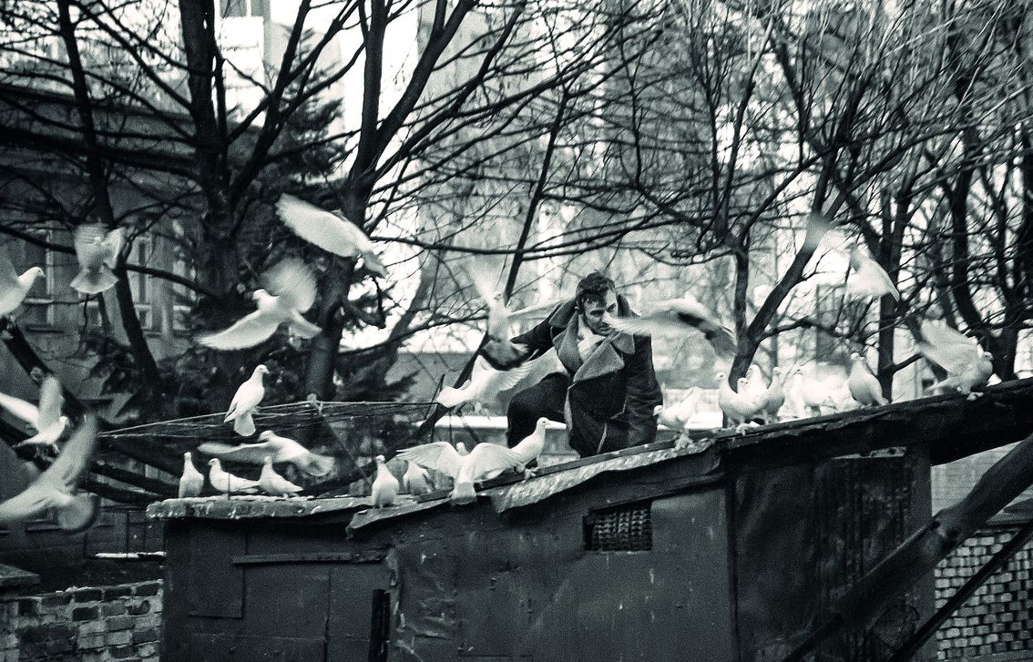 Autorem publikacji jest Jerzy Woropiński, prażanin, fotoreporter, laureat licznych nagród fotograficznych. Pracował m.in. dla Polskiej Agencji Interpress, National Geographic czy Biura Promocji Miasta Warszawa. O fenomenie warszawskiej Pragi porozmawiają z autorem Elżbieta Wichrowska – literaturoznawca, autorka książki „Na Pragę nie wrócę” oraz Cezary Polak – ceniony dziennikarz, miłośnik warszawskiej Pragi.