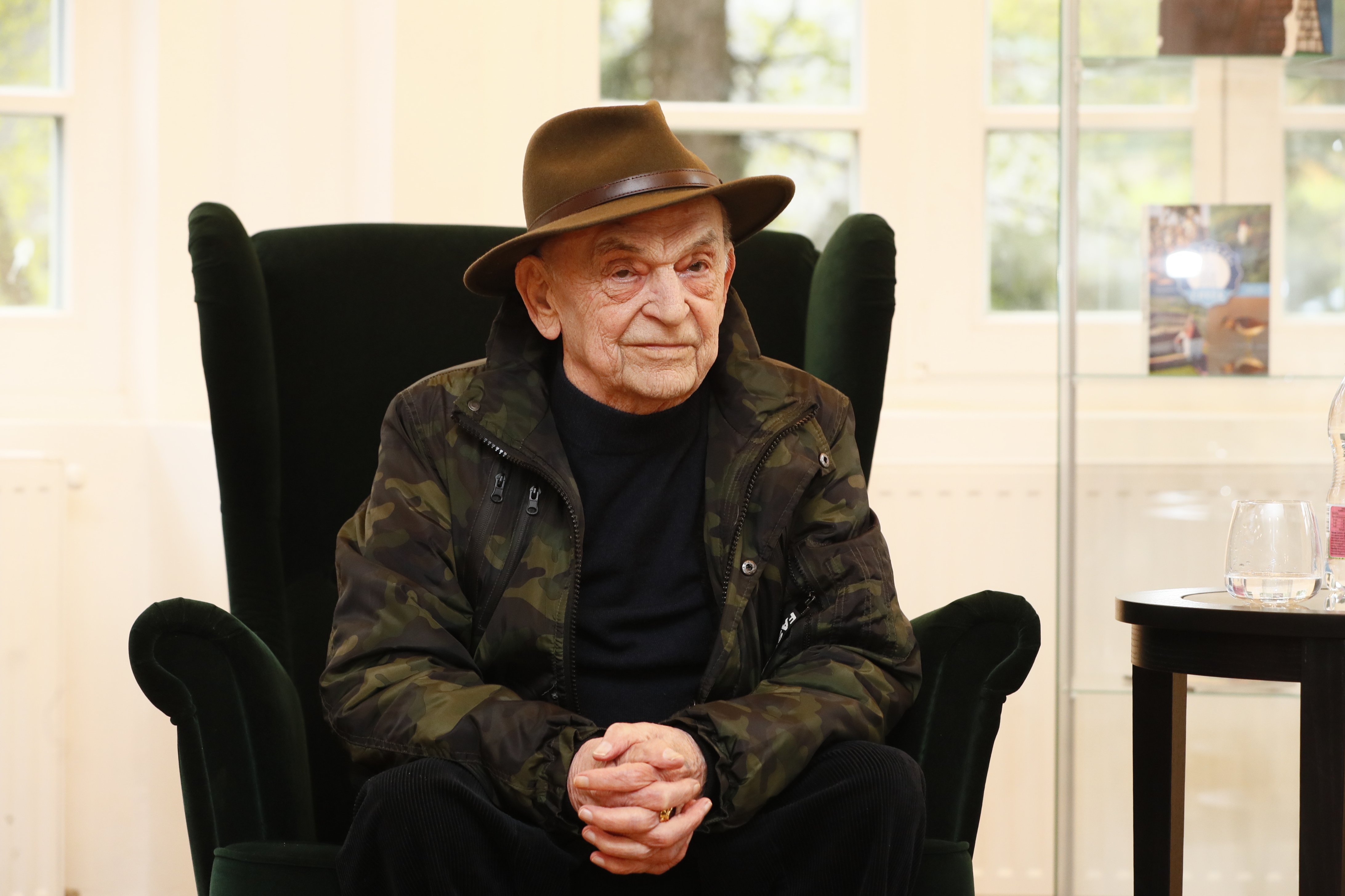 Bodrogi Gyula 89 éves lett: bölcs és megható üzenetet fogalmazott meg - videó