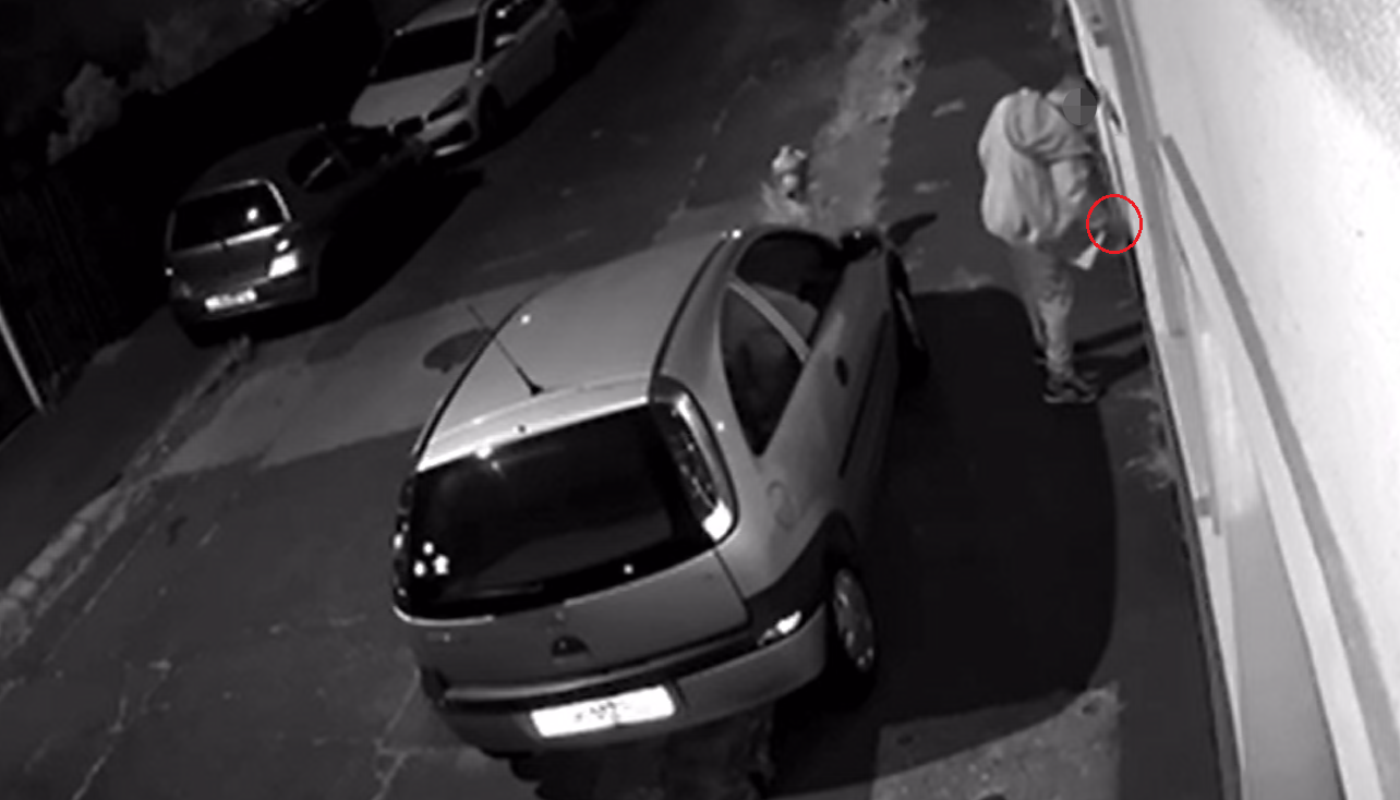 Négyszer késelte meg a német juhászt József, aki rendőrt hívott az állatvédőkre: „A szájából és az orrából is spriccelt a vér” – videó