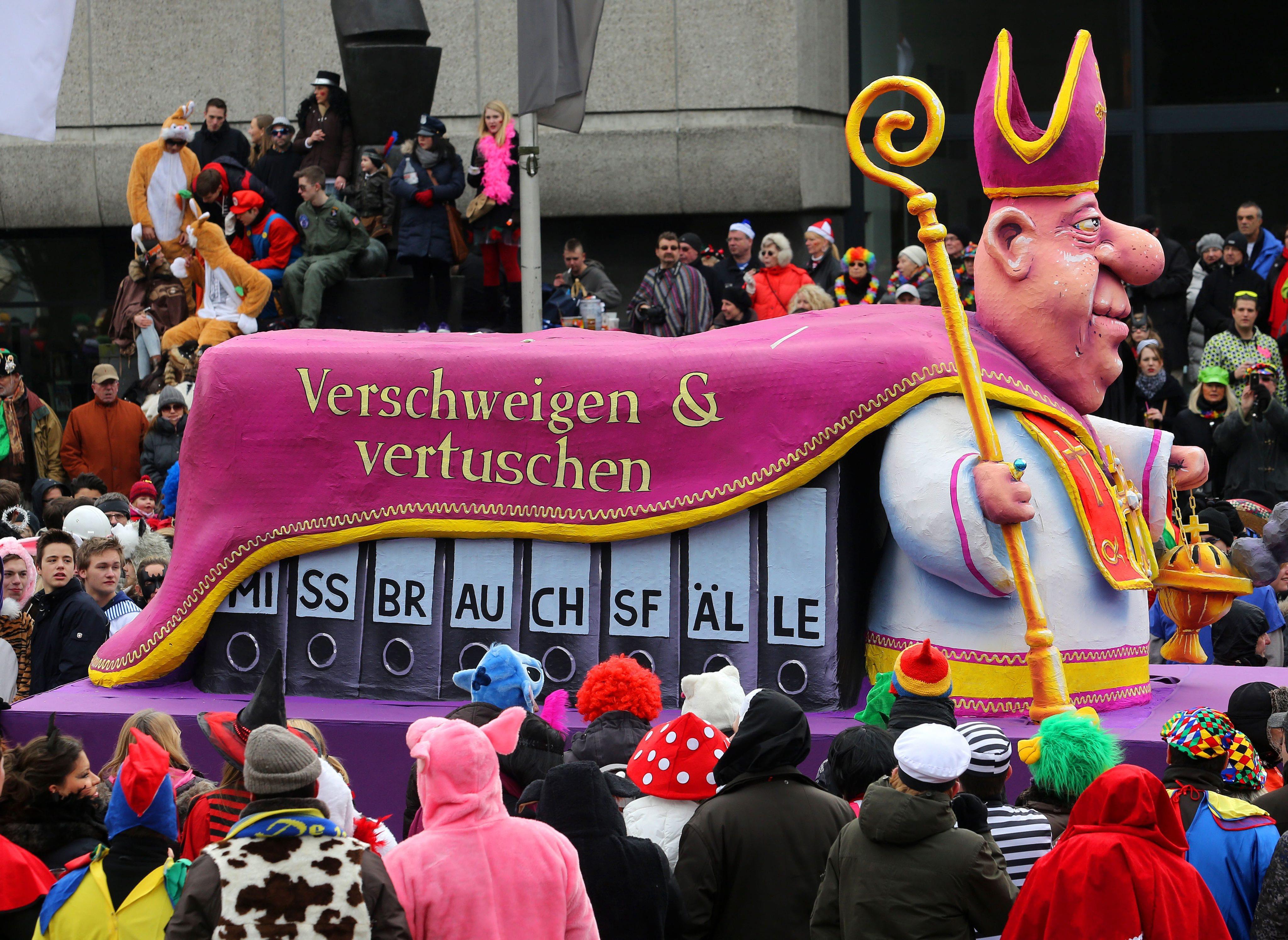 Rose Monday parade in Duesseldorf