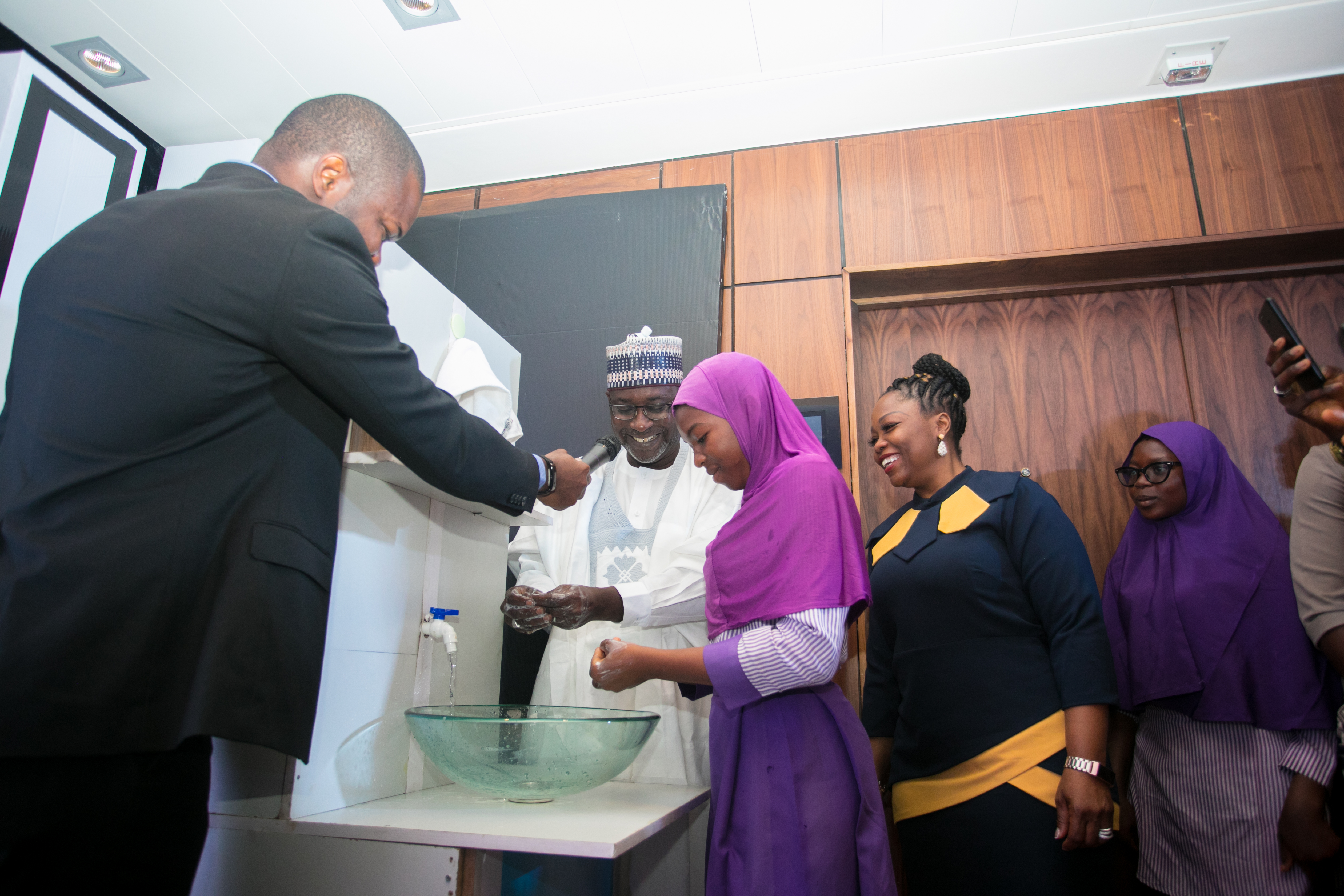 American-Nigerian actor Uzo Aduba goes behind the scenes with P&G, Global Citizen and National Geographic on what it means to live without clean water in Nigeria in ACTIVATE series.