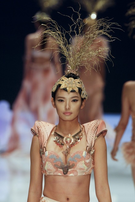 Mercedes-Benz China Fashion Week wiosna/lato 2013