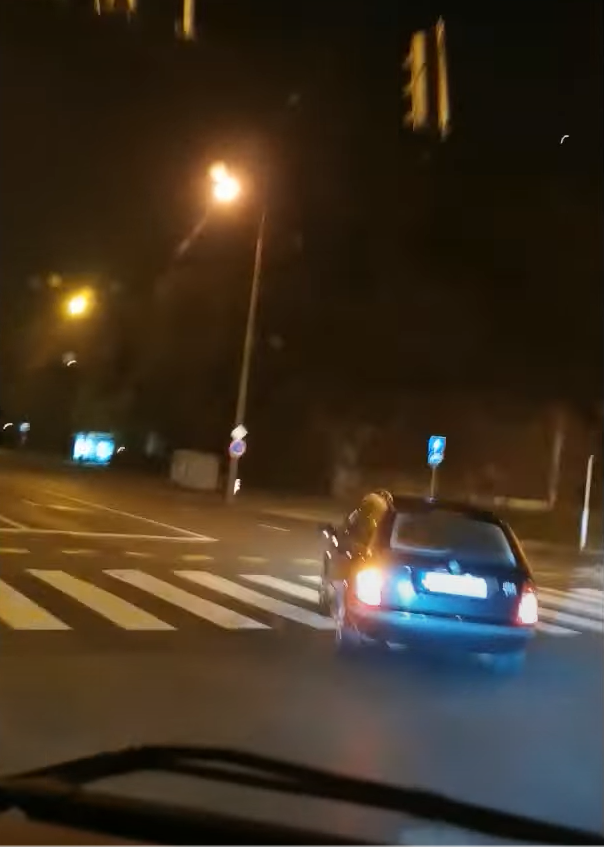 Azt hitte, követi az exe, ezért büntetőfékezéssel válaszolt a győri nő - videó