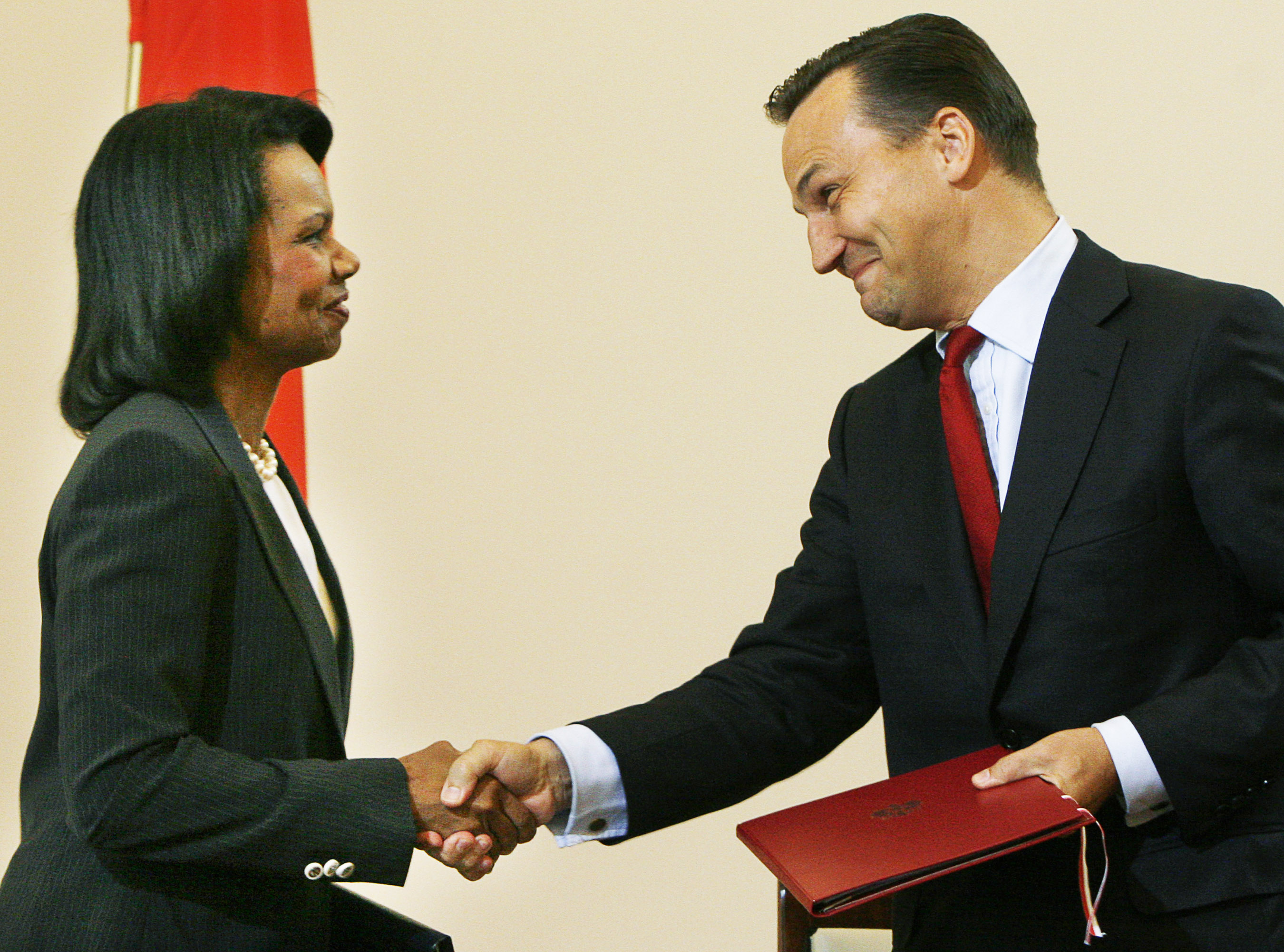 Radosław Sikorski i jego śmieszne miny