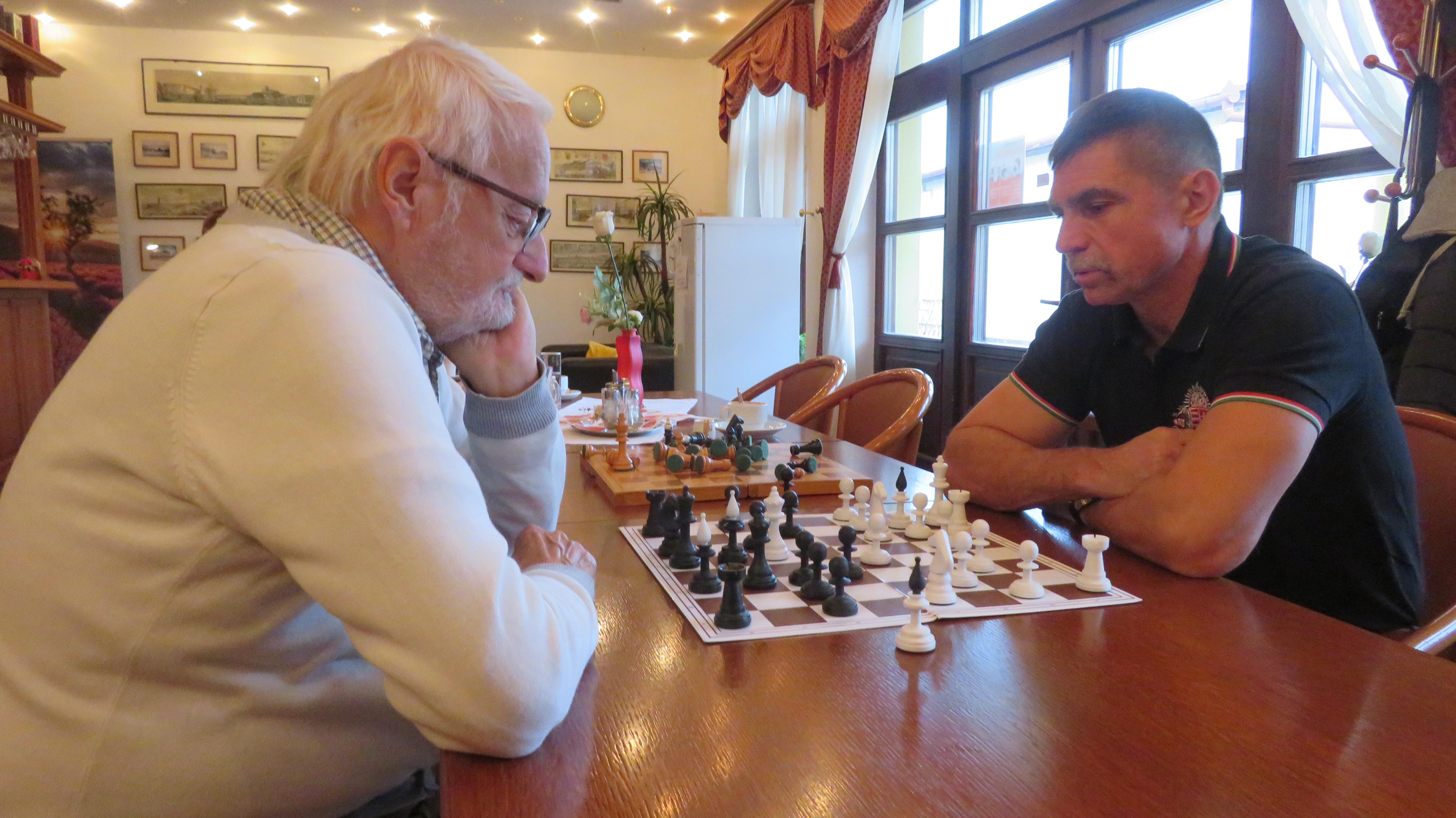 Ez az igazi rapid parti: nyolc perc alatt mattolta Nemere Istvánt a Viszkis