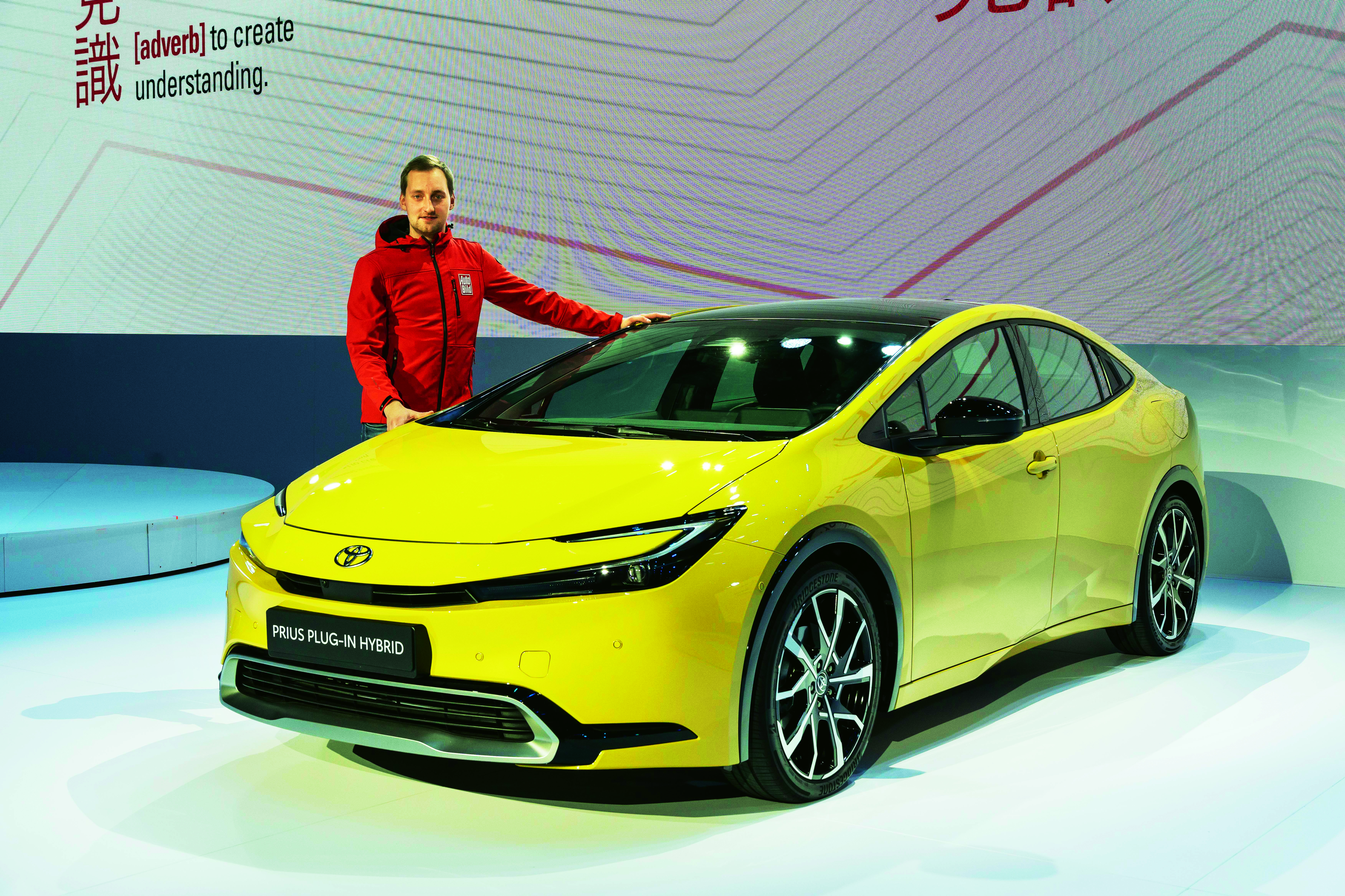 Bemutatkozik az új Toyota Prius - ilyen szép még sosem volt