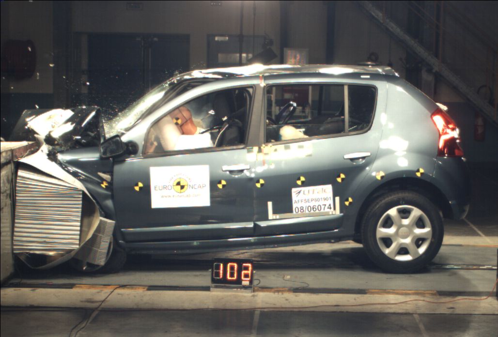 Dacia Sandero - ochrona dorosłych pasażerów: 3 gwiazdki