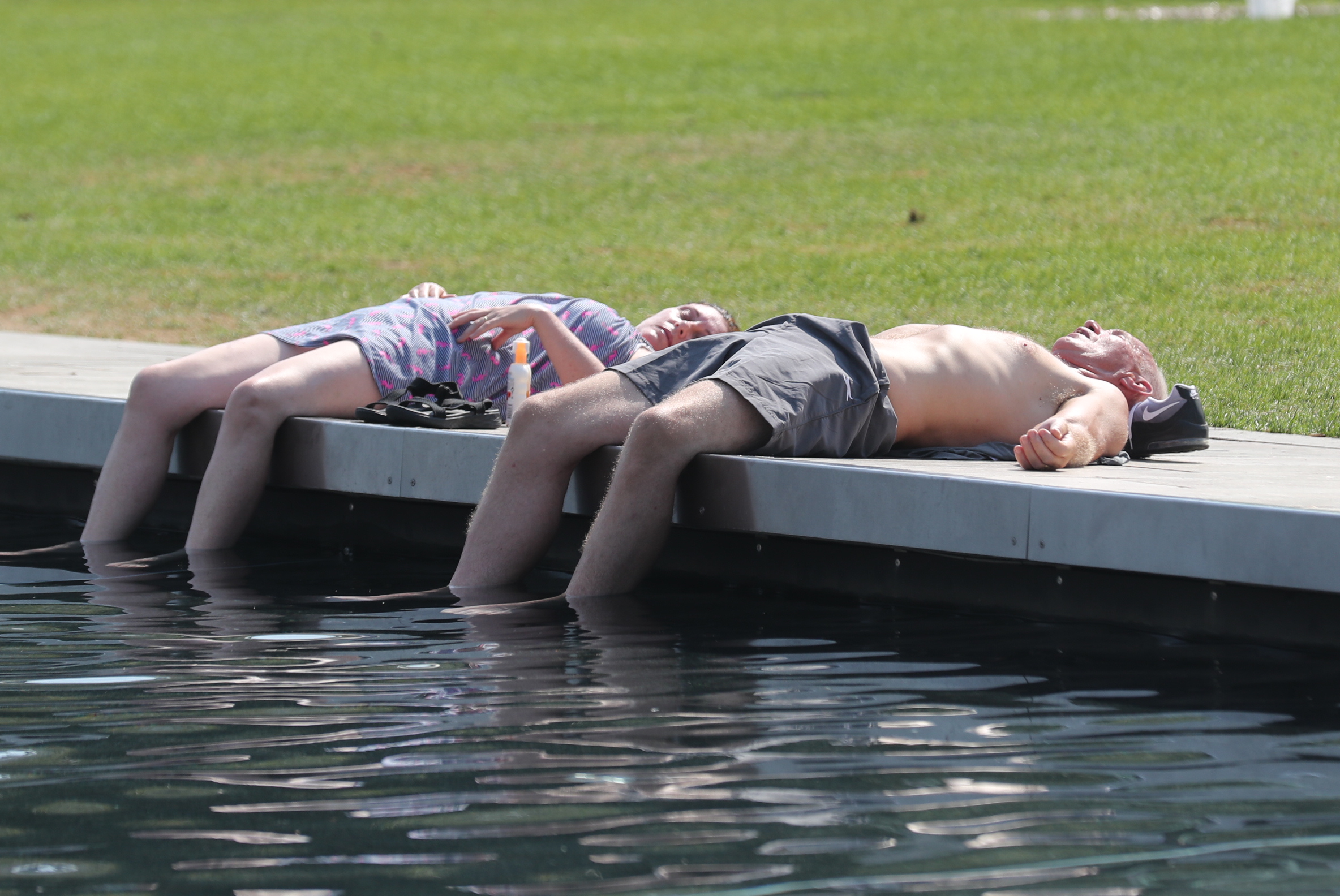 Több mint két évtizedes melegrekord dőlt meg az éjszaka