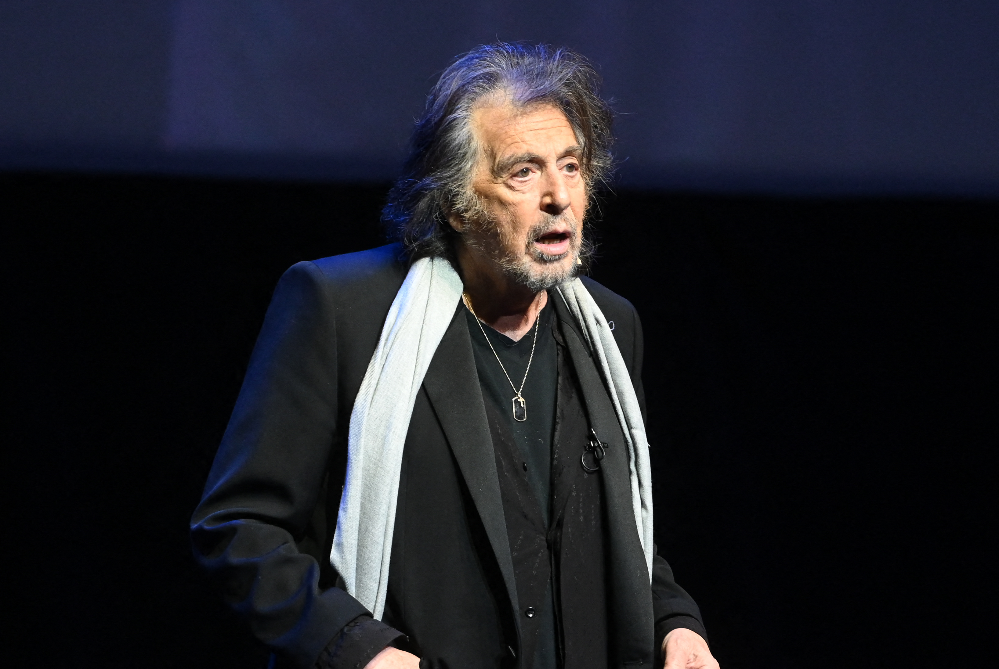 Mi van itt? Al Pacino mégsem szakított 54 évvel fiatalabb kedvesével, mégis jogi papírokkal rendeznék az újszülött gyermek sorsát