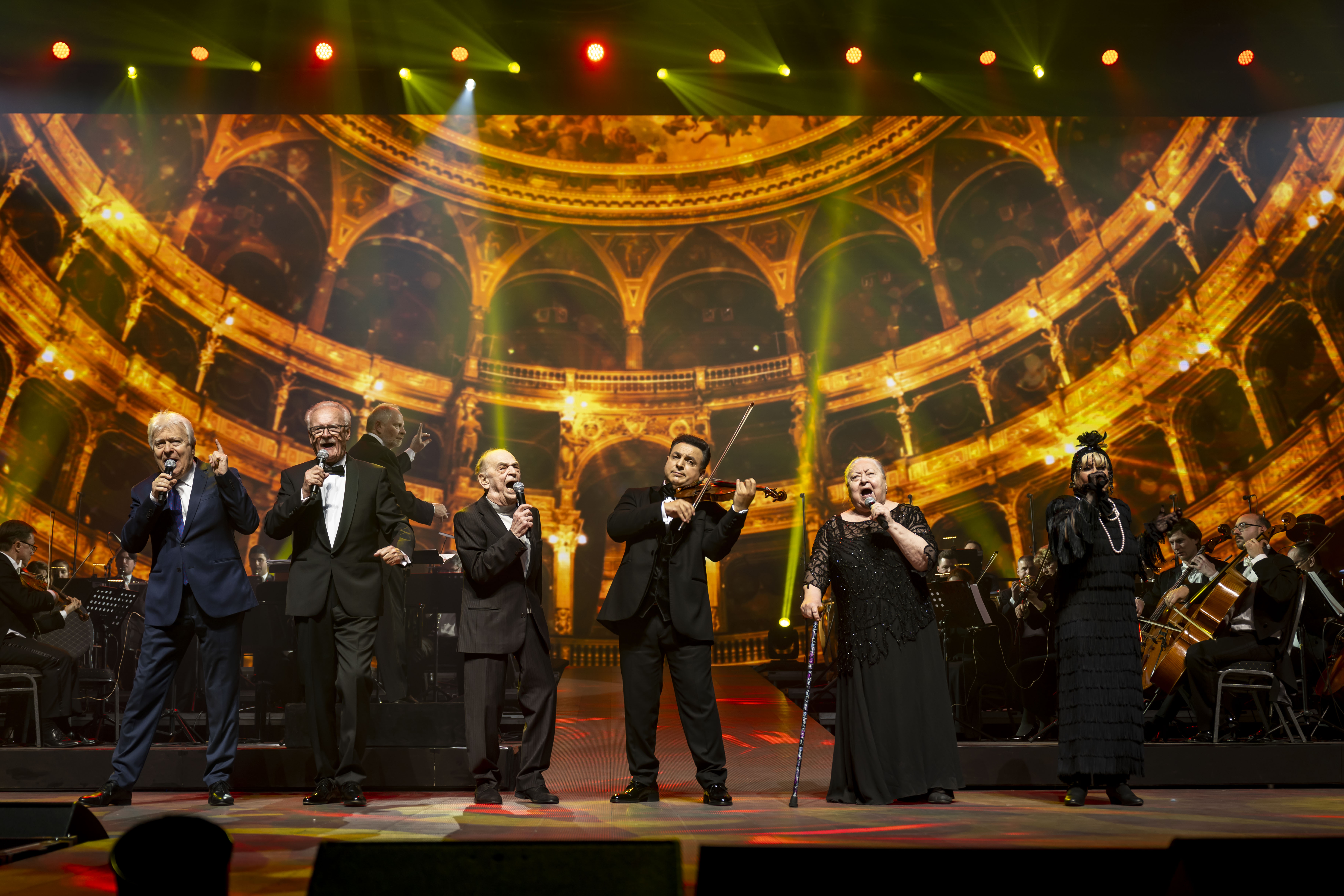 Hatalmas meglepetésekkel várja újévi koncertjén a vendégeket Mága Zoltán