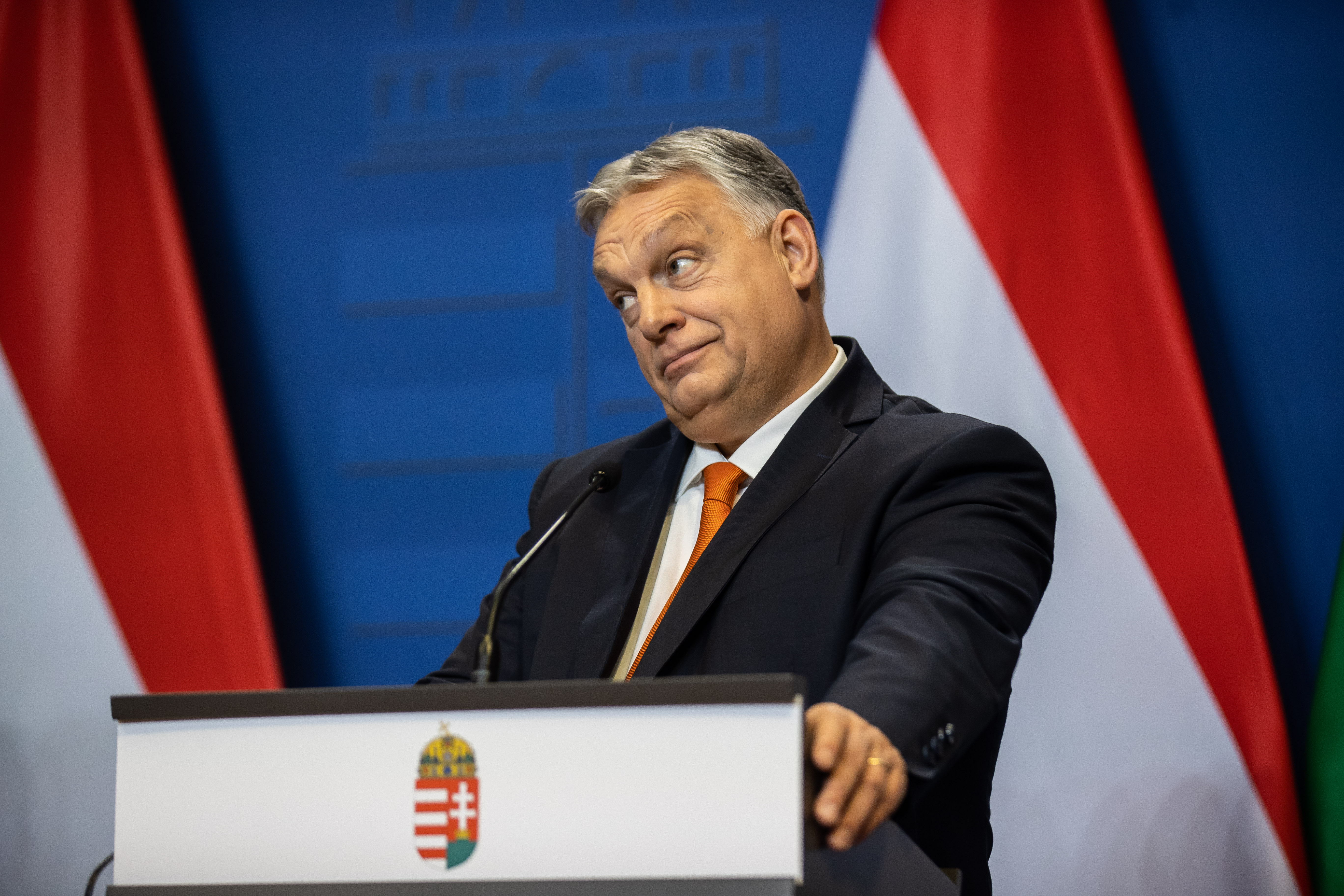 Egy kormányhatározatból kiderült: Orbán Viktor engedélye nélkül tilos volt a home office az államigazgatásban