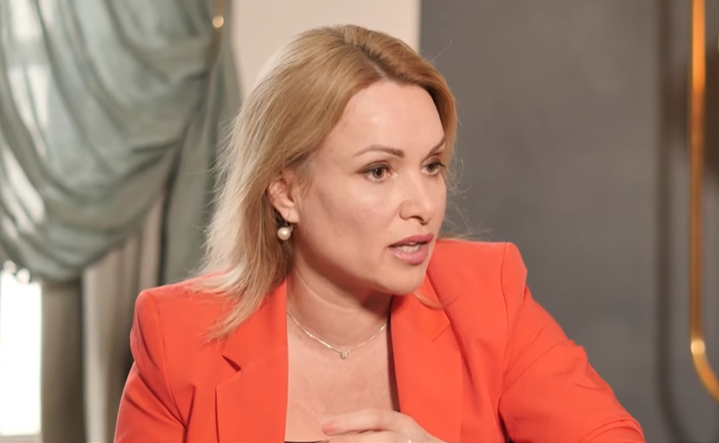 Megmérgezhették az orosz újságírónőt, aki élő adásban tiltakozott Putyin háborúja ellen