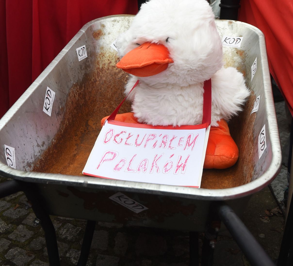Manifestacja KOD