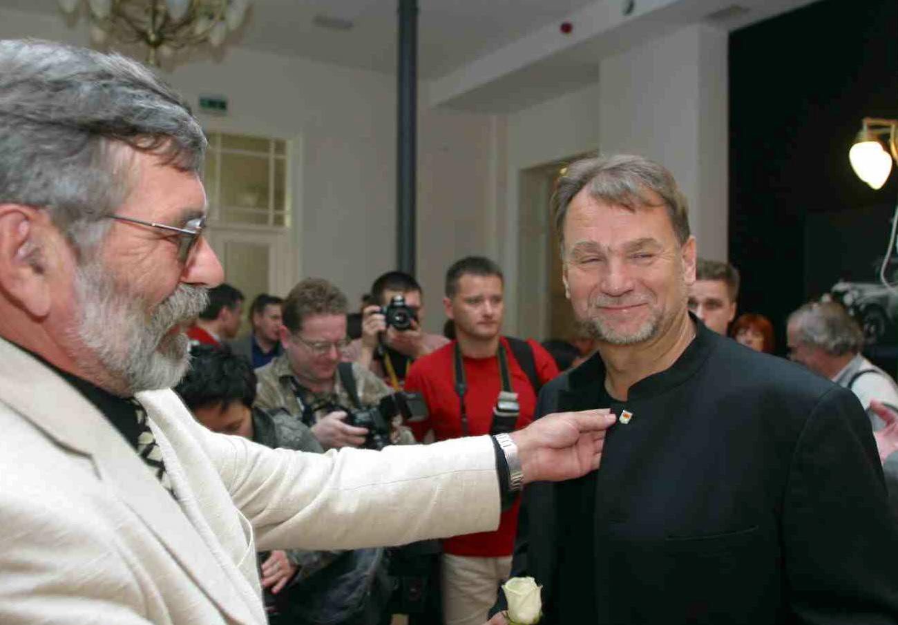 Jan i Sebastian Kulczykowie - podobnie jak rok temu - otwierają zestawienie najbogatszych Polaków. Ich majątek szacowany jest teraz na 12,5 mld zł, podczas gdy jeszcze rok temu było to 9,7 mld zł, jak wynika z danych