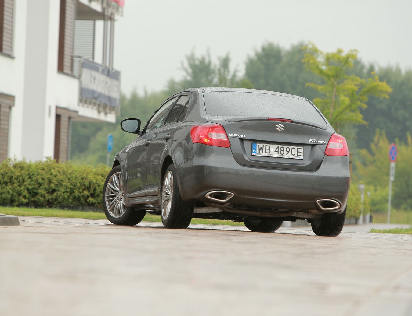 Suzuki kizashi