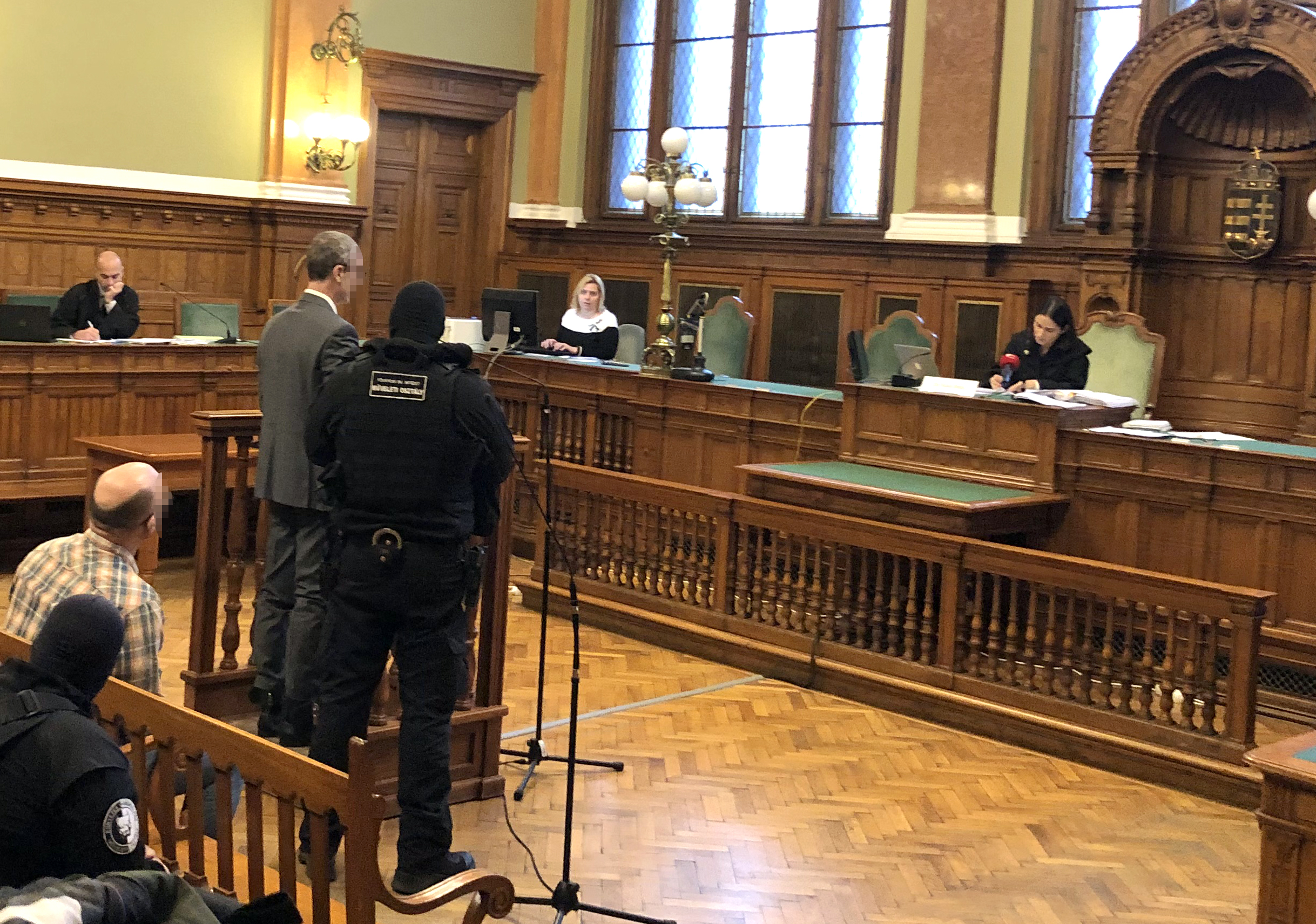 Katzenbach Imre meggyilkolása: bíróváltás miatt megismételt tárgyalásként folytatódik a per