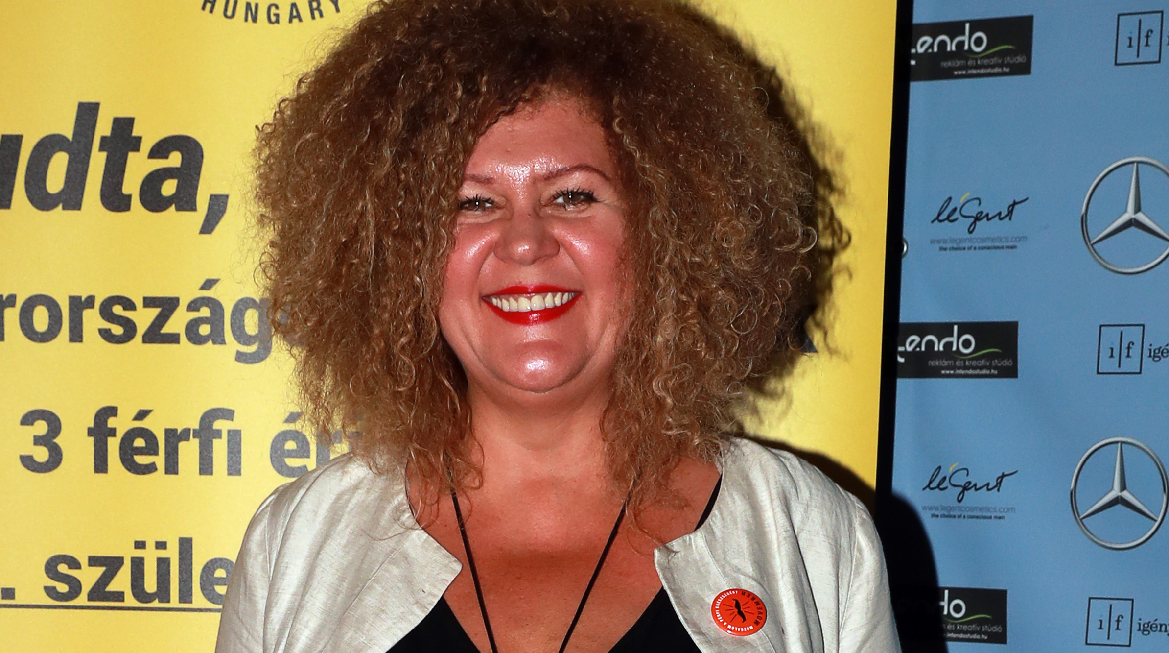 Soma Mamagésa döntött: letette a cigit, a kávét és a piát is