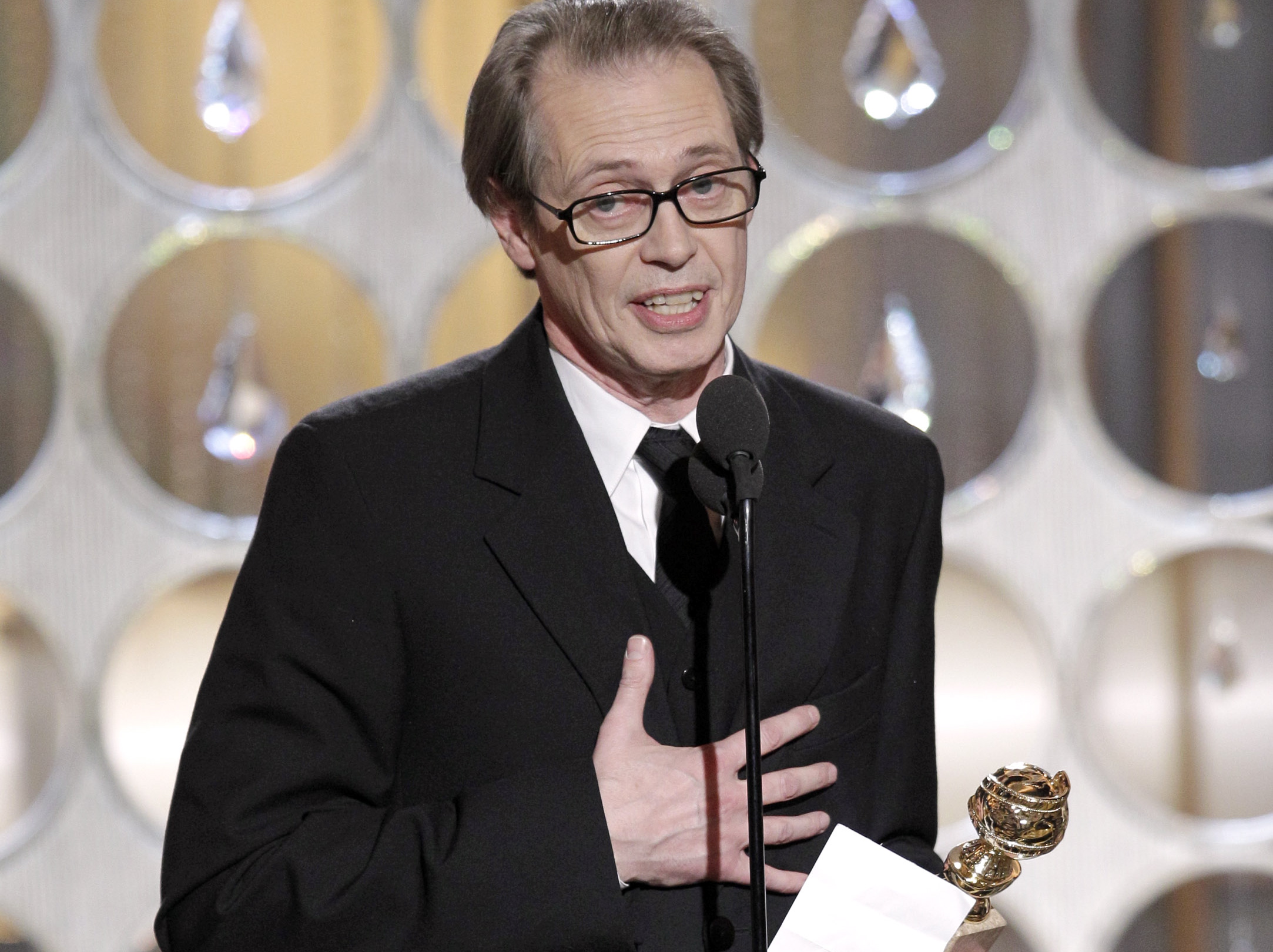 NAJLEPSZY AKTOR W SERIALU DRAMATYCZNYM: Steve Buscemi za rolę w