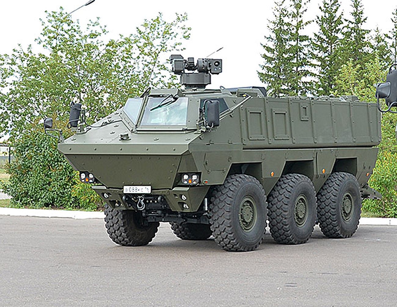Ministerstwo obrony Federacji Rosyjskiej, po testach demonstratora pojazdu Kamaz-63686 podpisało umowę na stworzenie dopracowanych odmian wozów. W latach 2014-2015 wojsko zamierza zamówić 30 pojazdów powstałych w programie Tajfun do testów wojskowych – podaje altair.com.pl