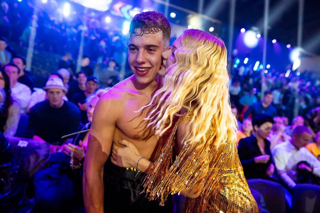 Amerikába költözik szerelmével ifjabb Schobert Norbi