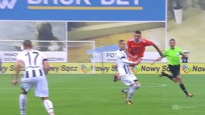 Sandecja - Bruk-Bet (0:0): Gliwa znów zmuszony do interwencji. Tym razem niepewnie, ale skutecznie