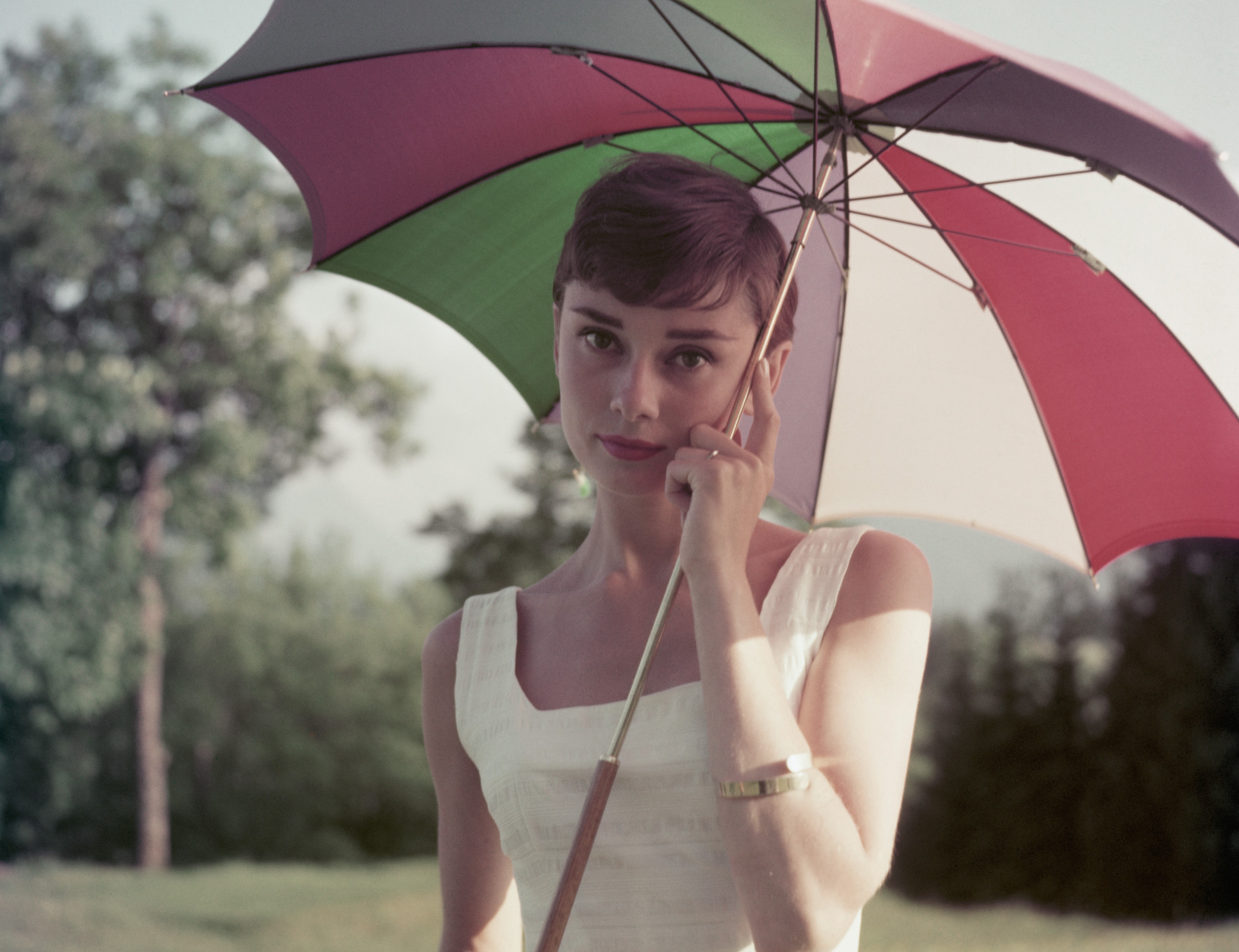 10 csodálatos fotó Audrey Hepburn-ről, ami bemutatja, milyen az utánozhatatlan elegancia