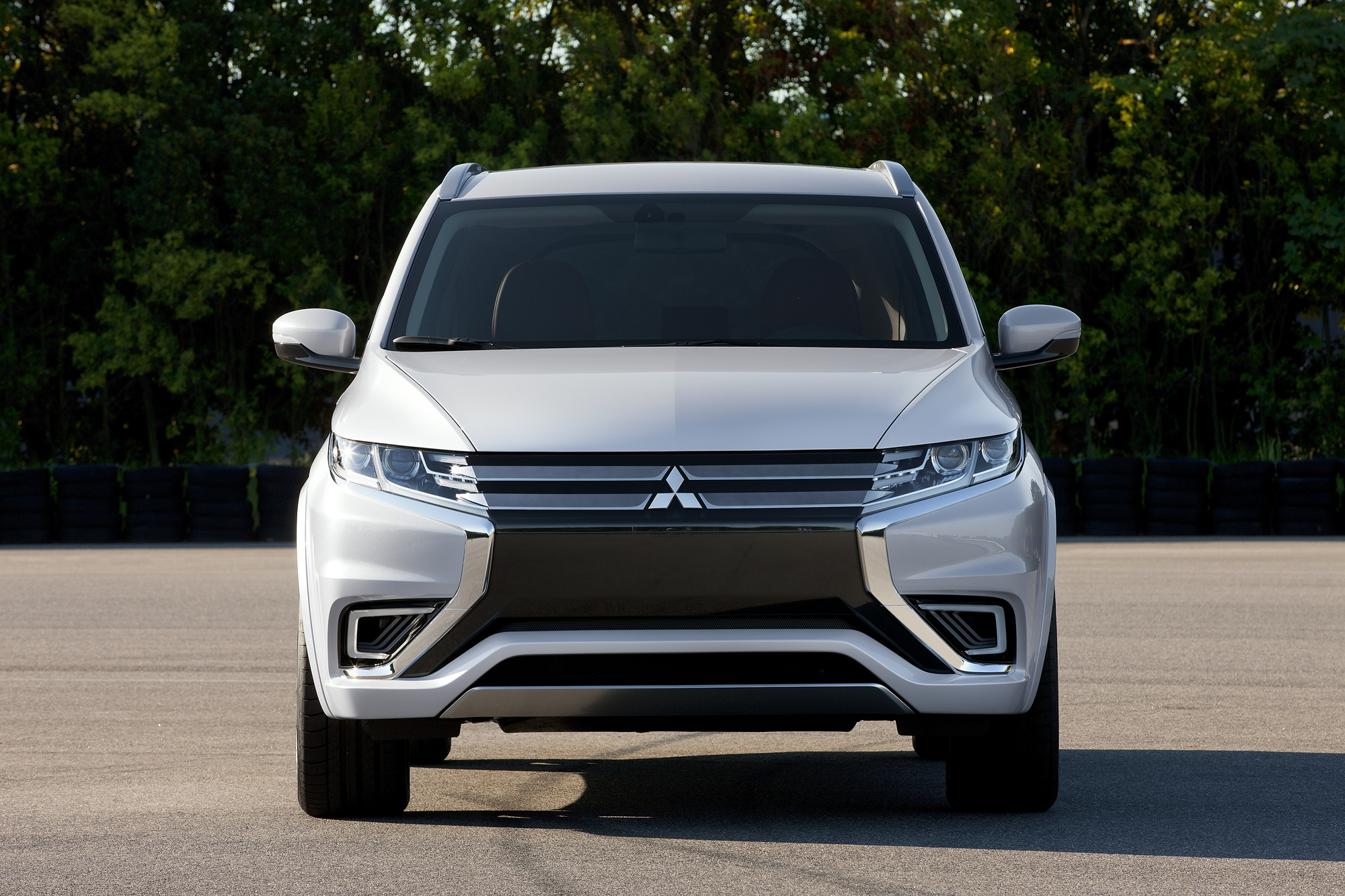Mitsubishi outlander PHEV Concept-S
