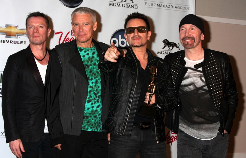 Larry Mullen (U2) – 150 millionów dolarów