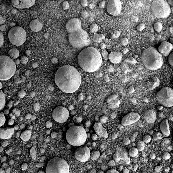 Mars to niezwykła, wciąż niepoznana planeta. Najpiękniejsze zdjęcia czerwonej planety zrobione zostały przez sondę Opportunity. Czy to jeszcze nauka, czy może już sztuka?